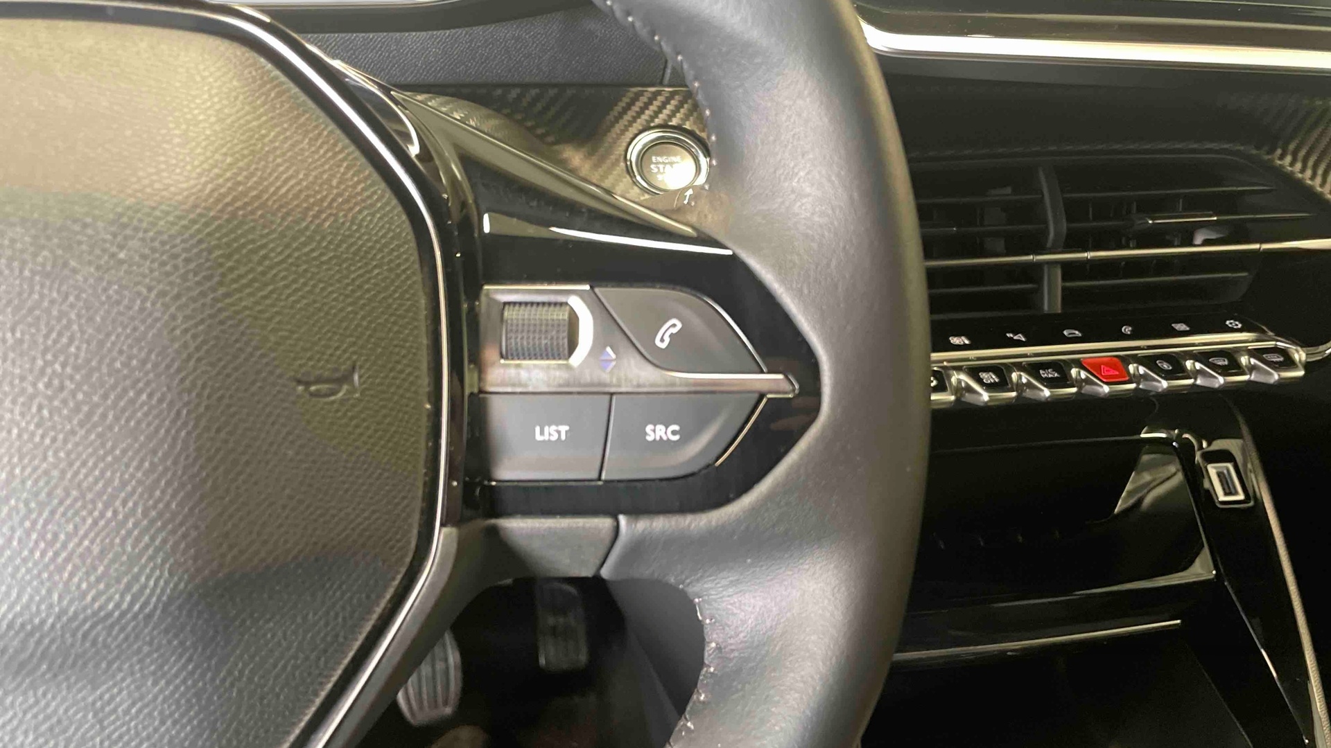 PEUGEOT 2008 ALLURE PACK PT 130 S&S BVM6