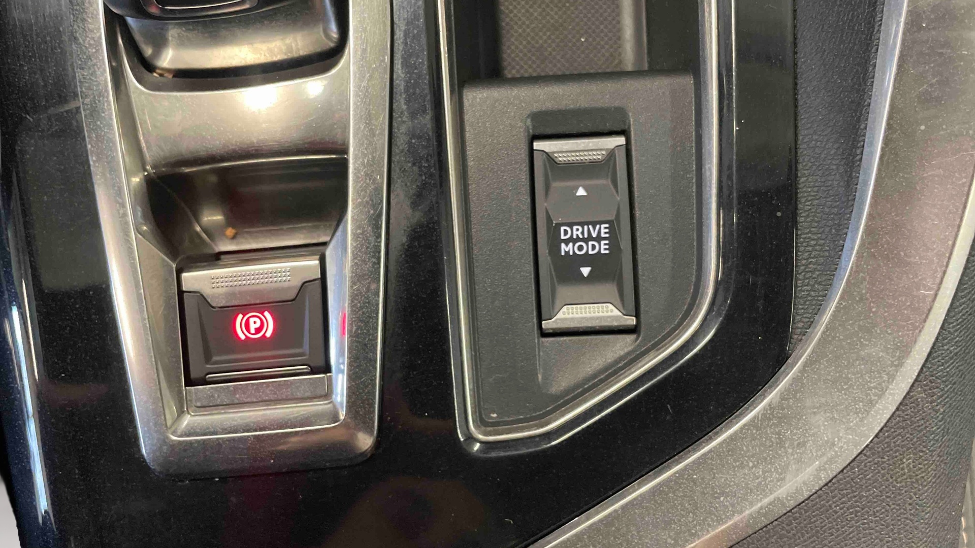 PEUGEOT 5008 BlueHDi 130ch S&S EAT8 GT