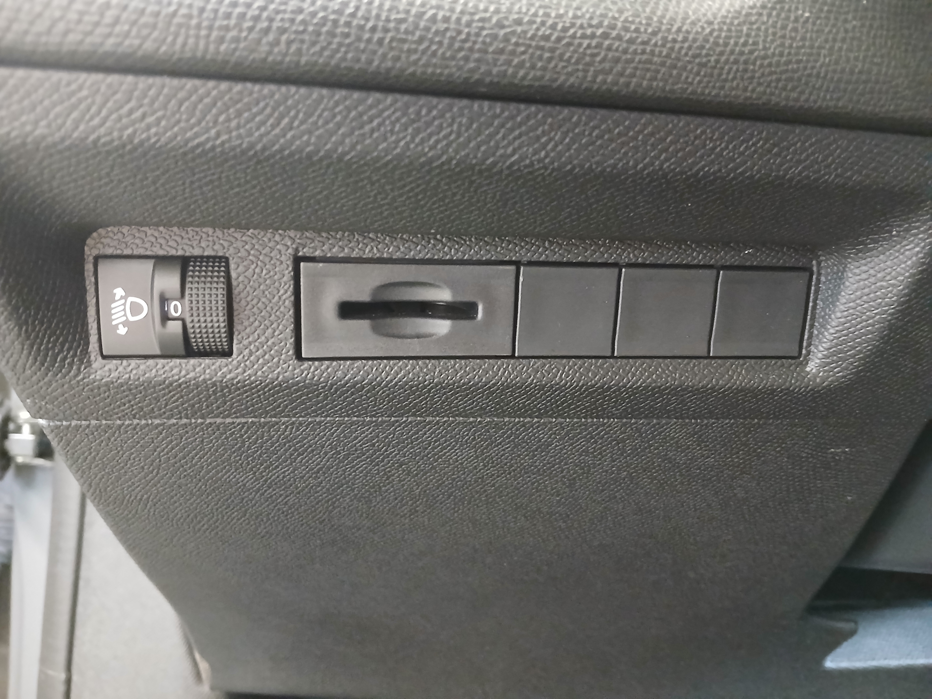 PEUGEOT 408 Hybrid 145 e-DCS6 Allure