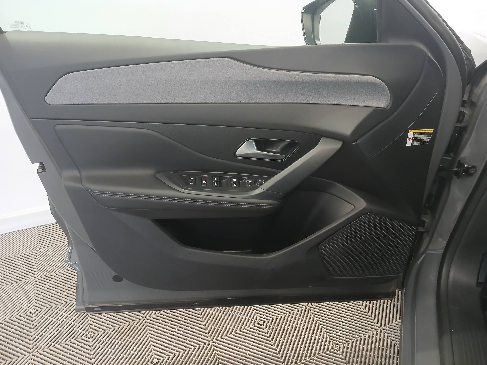 PEUGEOT 408 Hybrid 145 e-DCS6 Allure