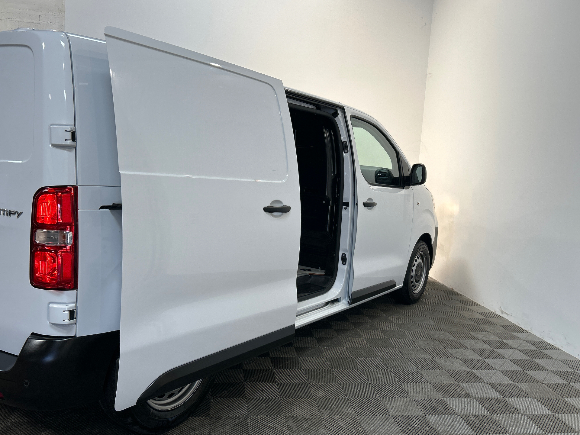 CITROEN JUMPY FOURGON Fourgon Taille M BlueHDi 120 S&S BVM6