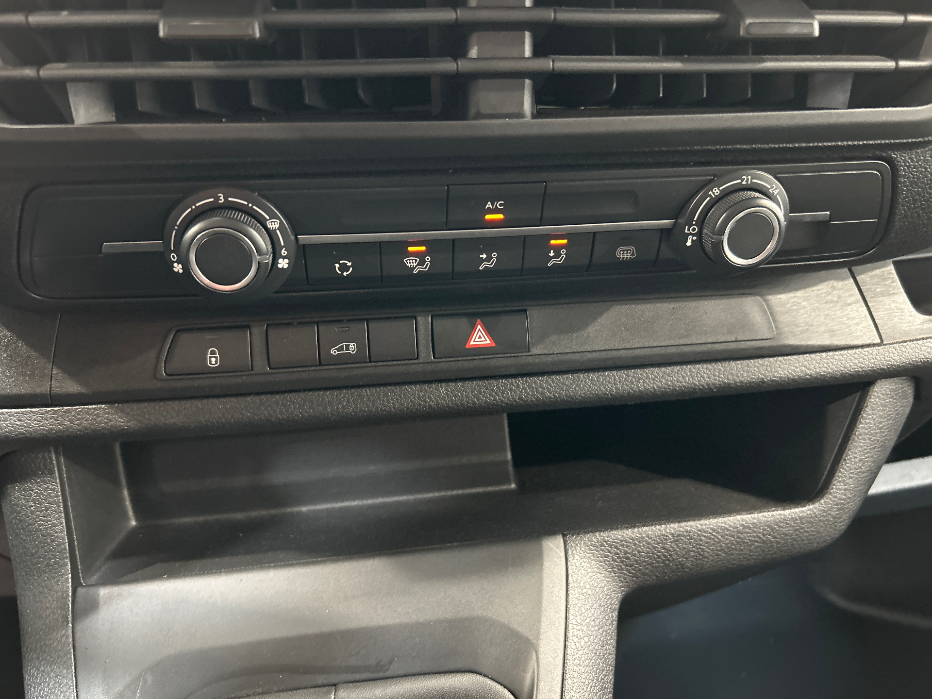 CITROEN JUMPY FOURGON Fourgon Taille M BlueHDi 120 S&S BVM6