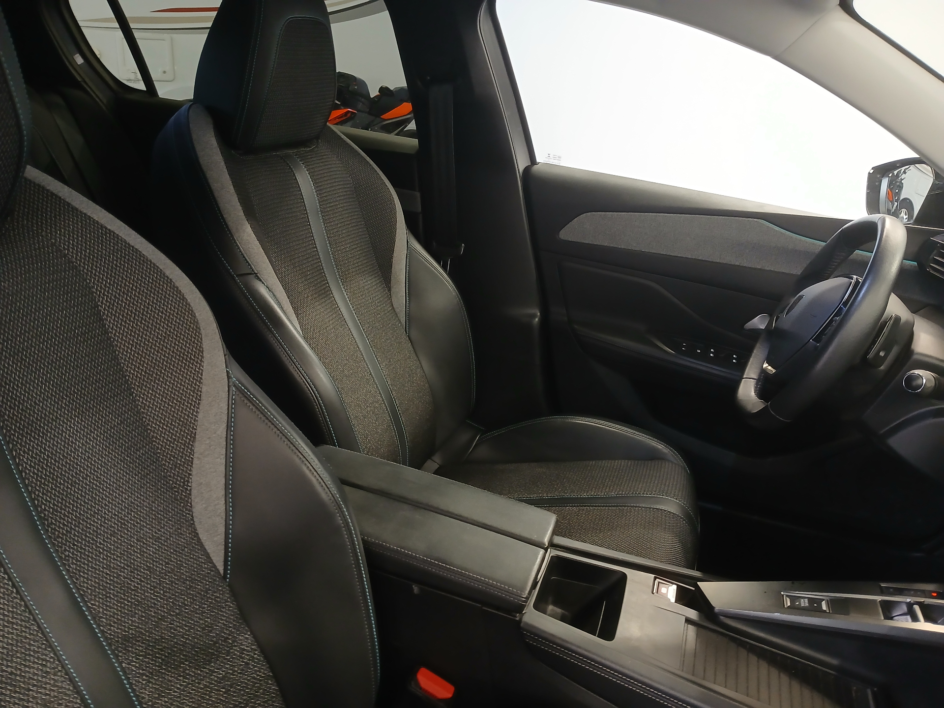 PEUGEOT 308 BlueHDi 130ch S&S EAT8 Allure
