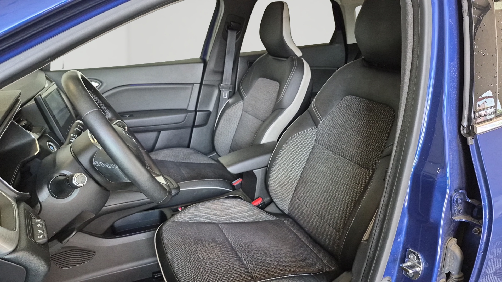RENAULT CAPTUR E-Tech Plug-in 160 Intens