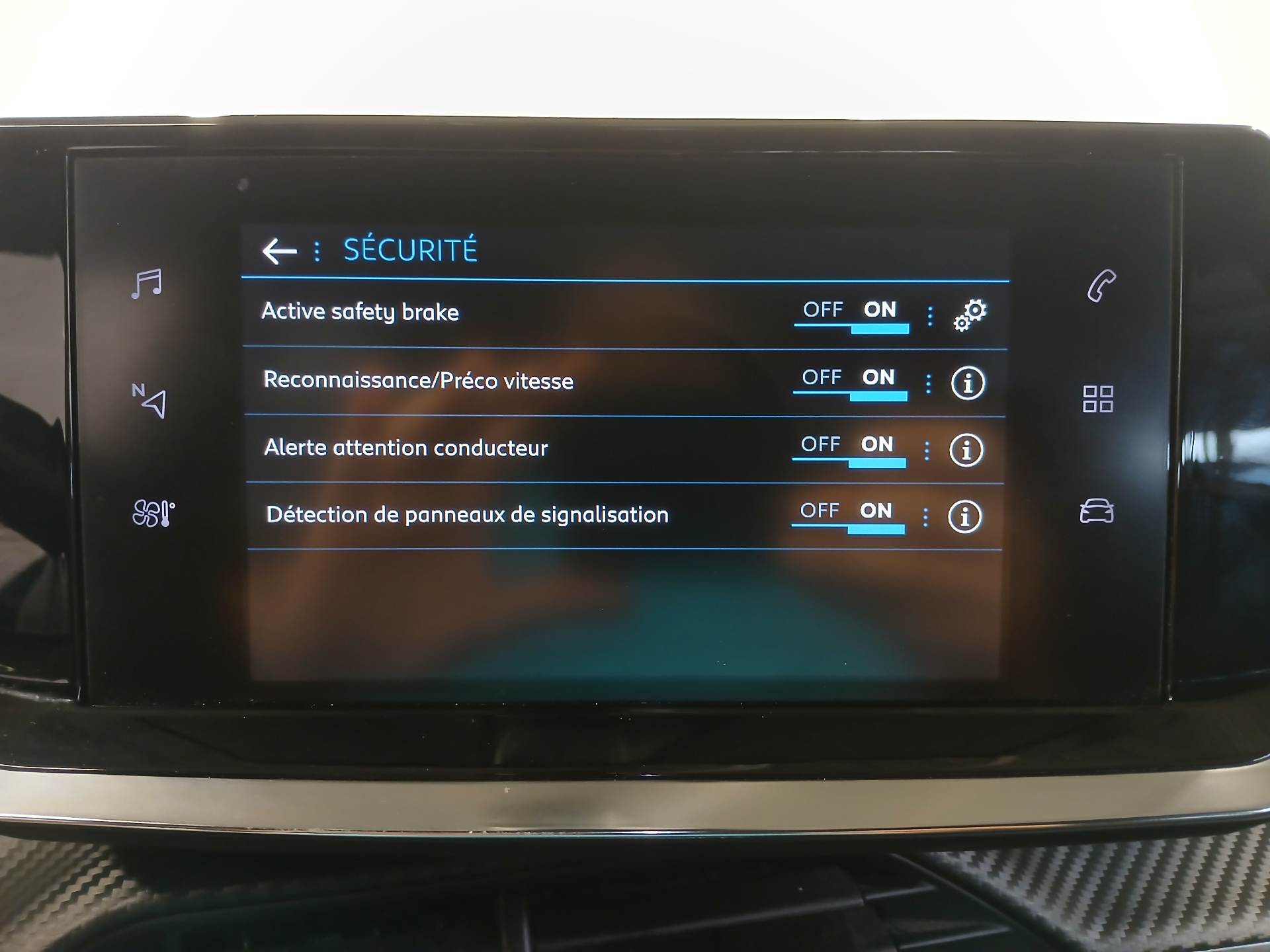 PEUGEOT 2008 1.5 BlueHDi 130ch S&S Allure EAT8