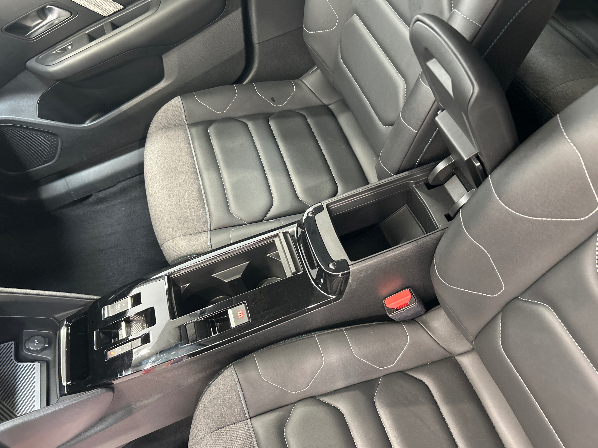 CITROEN C4 X 130 S&S EAT8 SHINE