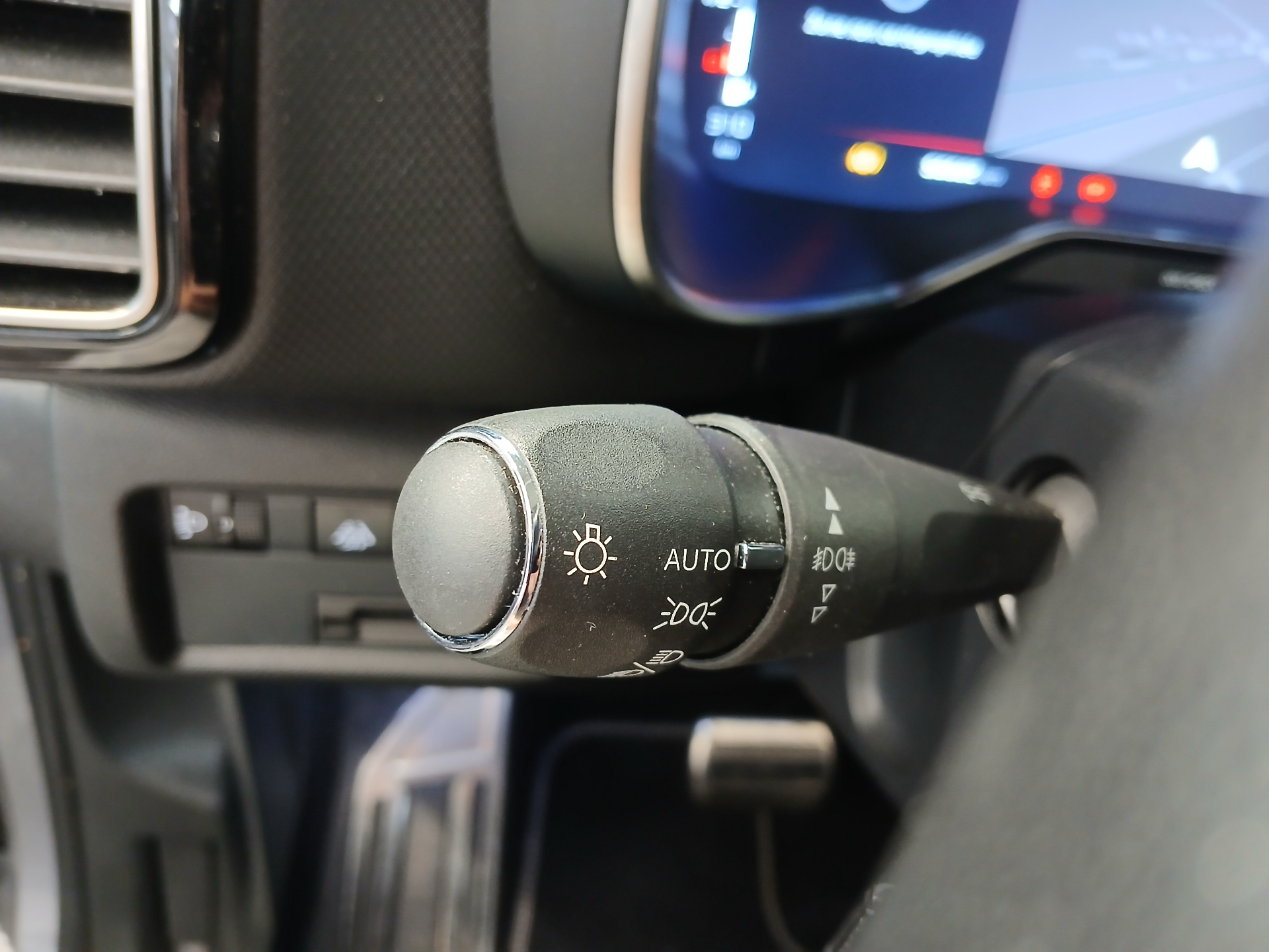 CITROEN C5 AIRCROSS HYB 136 CH BOITE AUTO SHINE