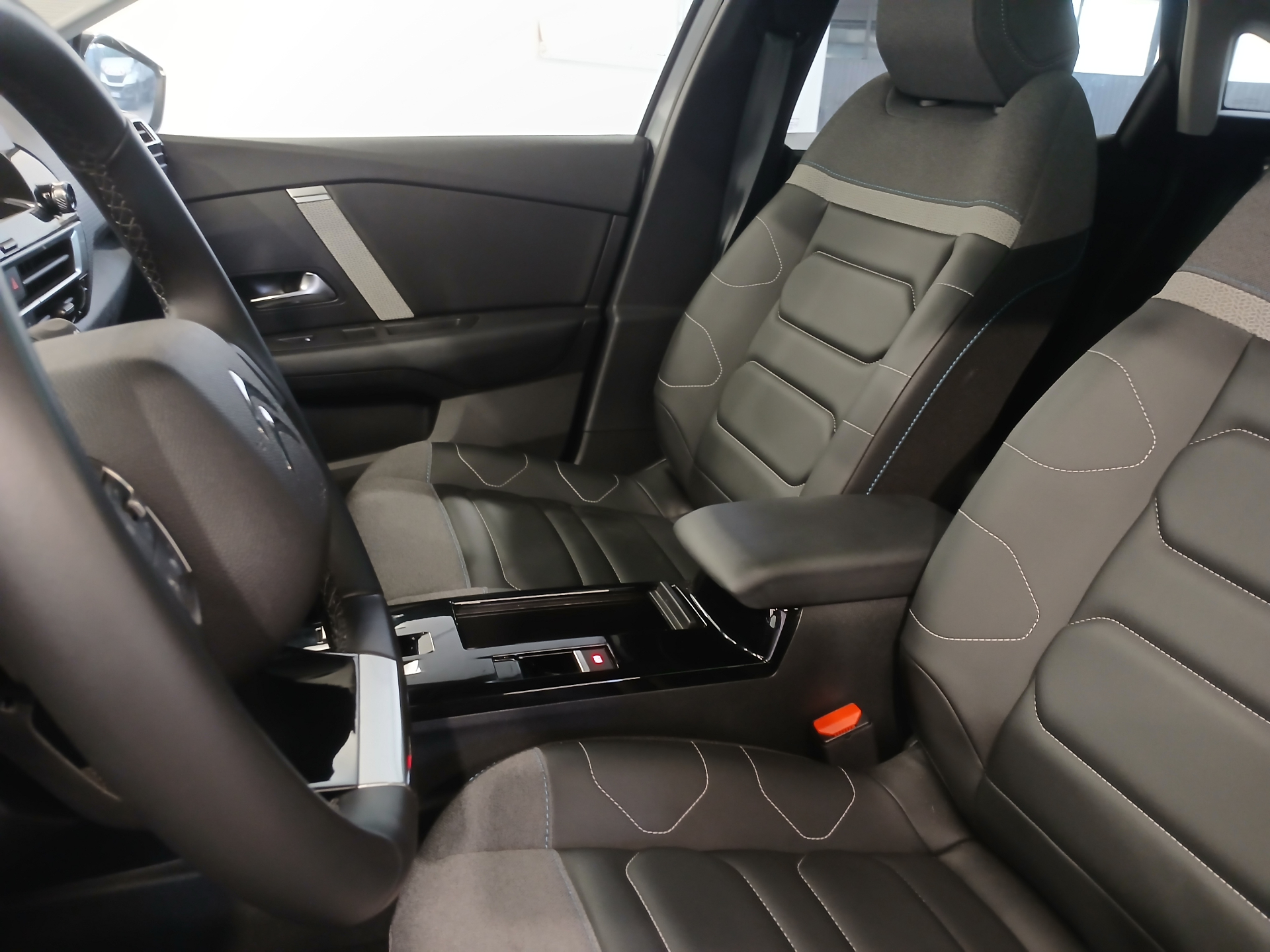CITROEN C4 BlueHDi 130ch EAT8 MAX
