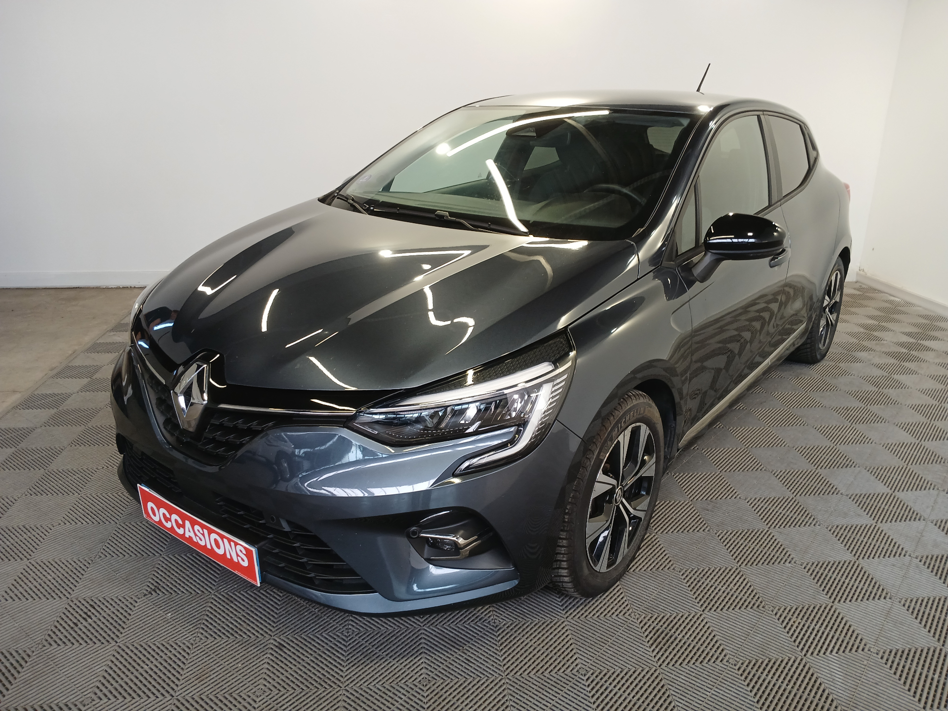 RENAULT CLIO V E-Tech full hybrid 145 Evolution