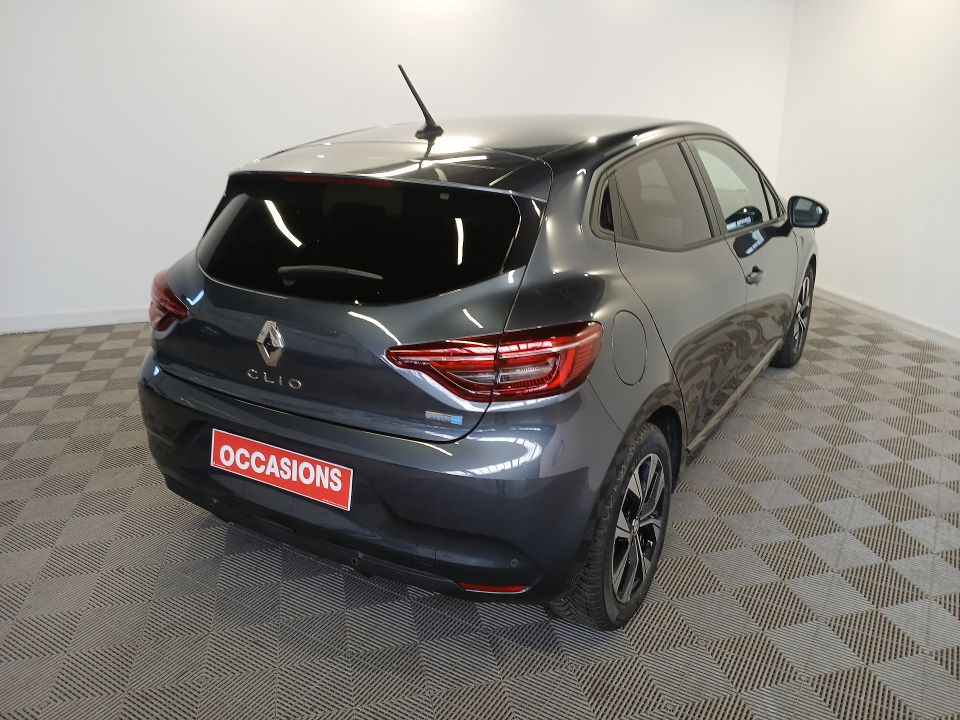 RENAULT CLIO V E-Tech full hybrid 145 Evolution