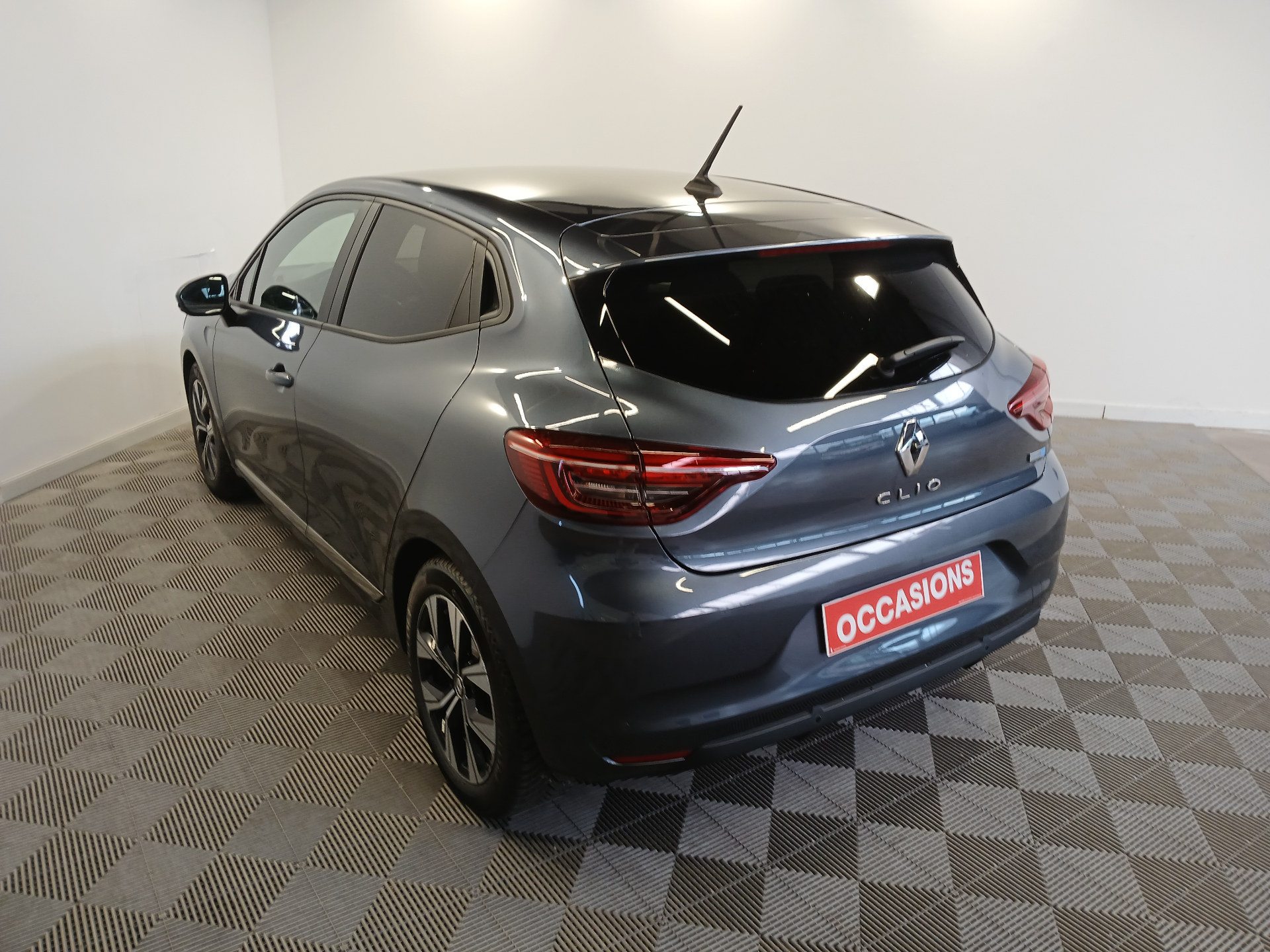 RENAULT CLIO V E-Tech full hybrid 145 Evolution