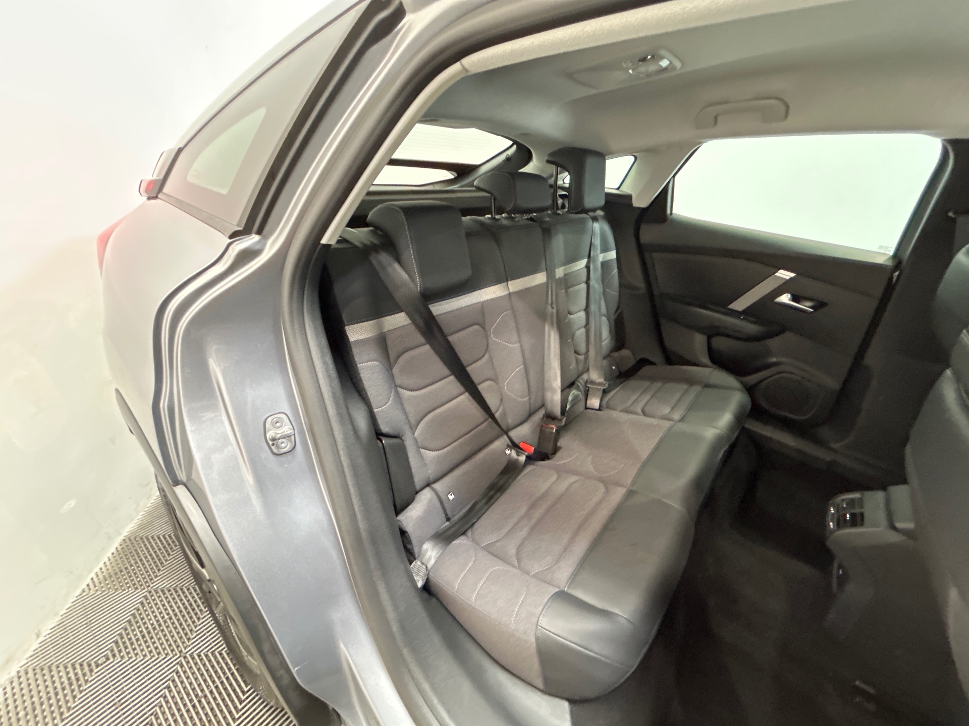 CITROEN C4 PureTech 130 BVM6 Plus