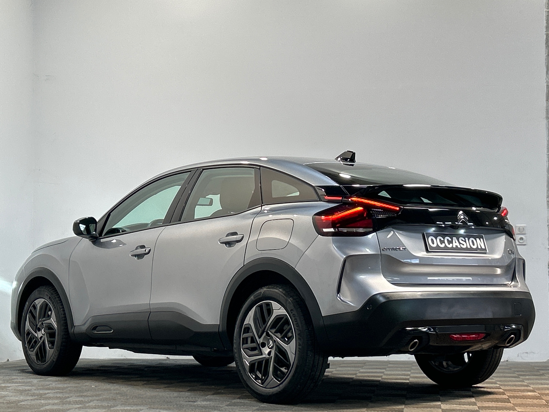 CITROEN C4 PureTech 130 BVM6 Plus