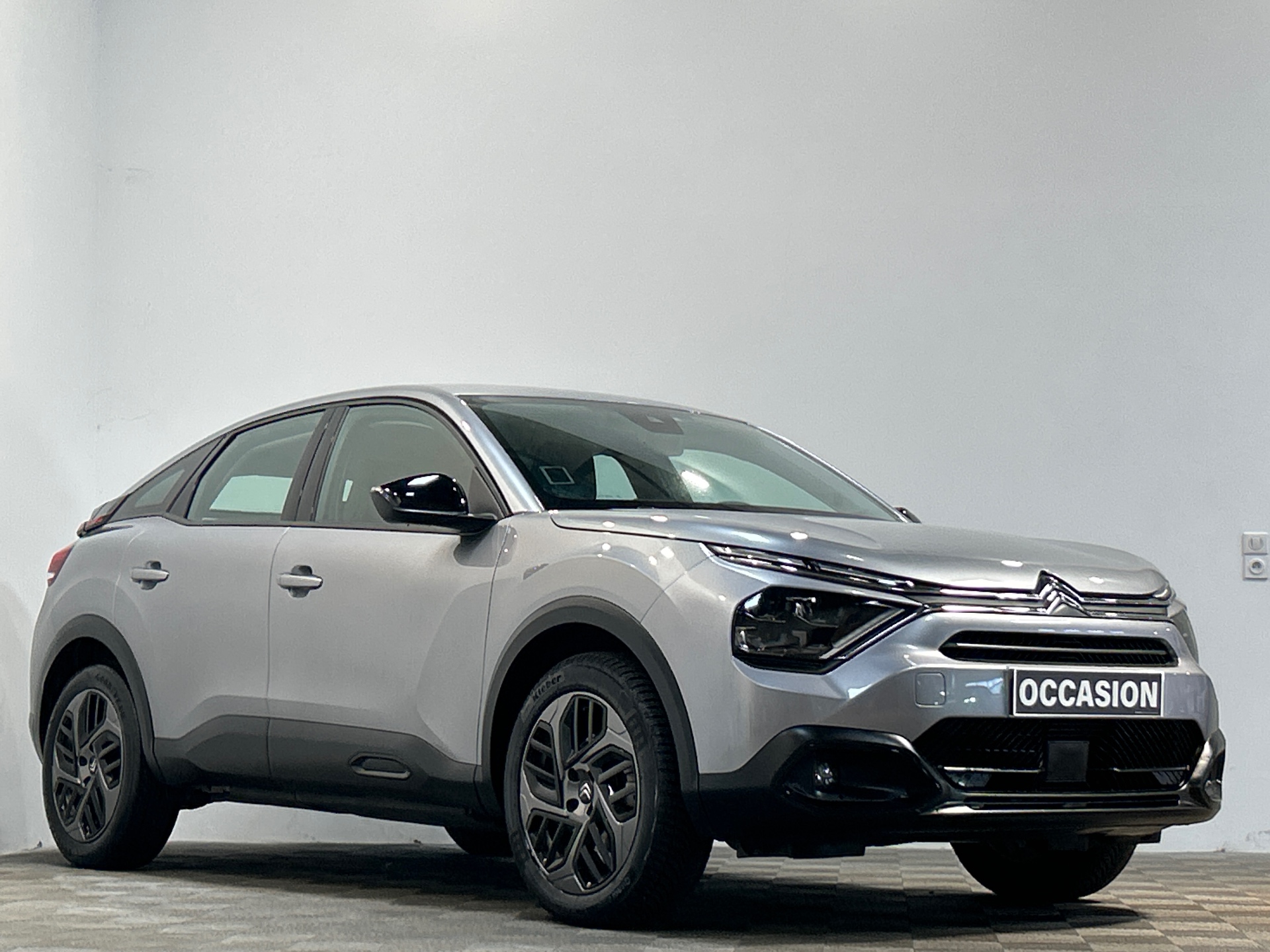 CITROEN C4 PureTech 130 BVM6 Plus