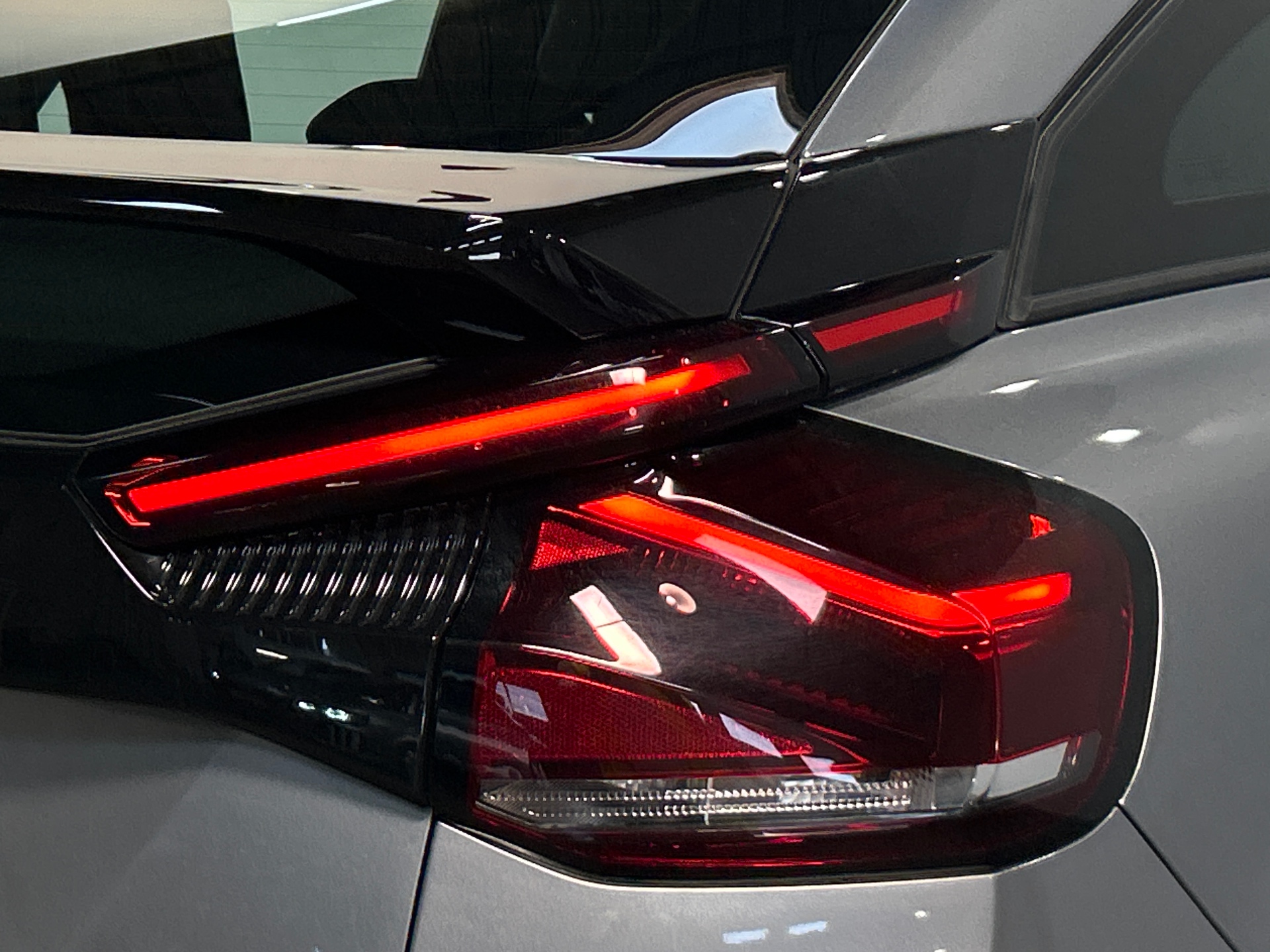 CITROEN C4 PureTech 130 BVM6 Plus