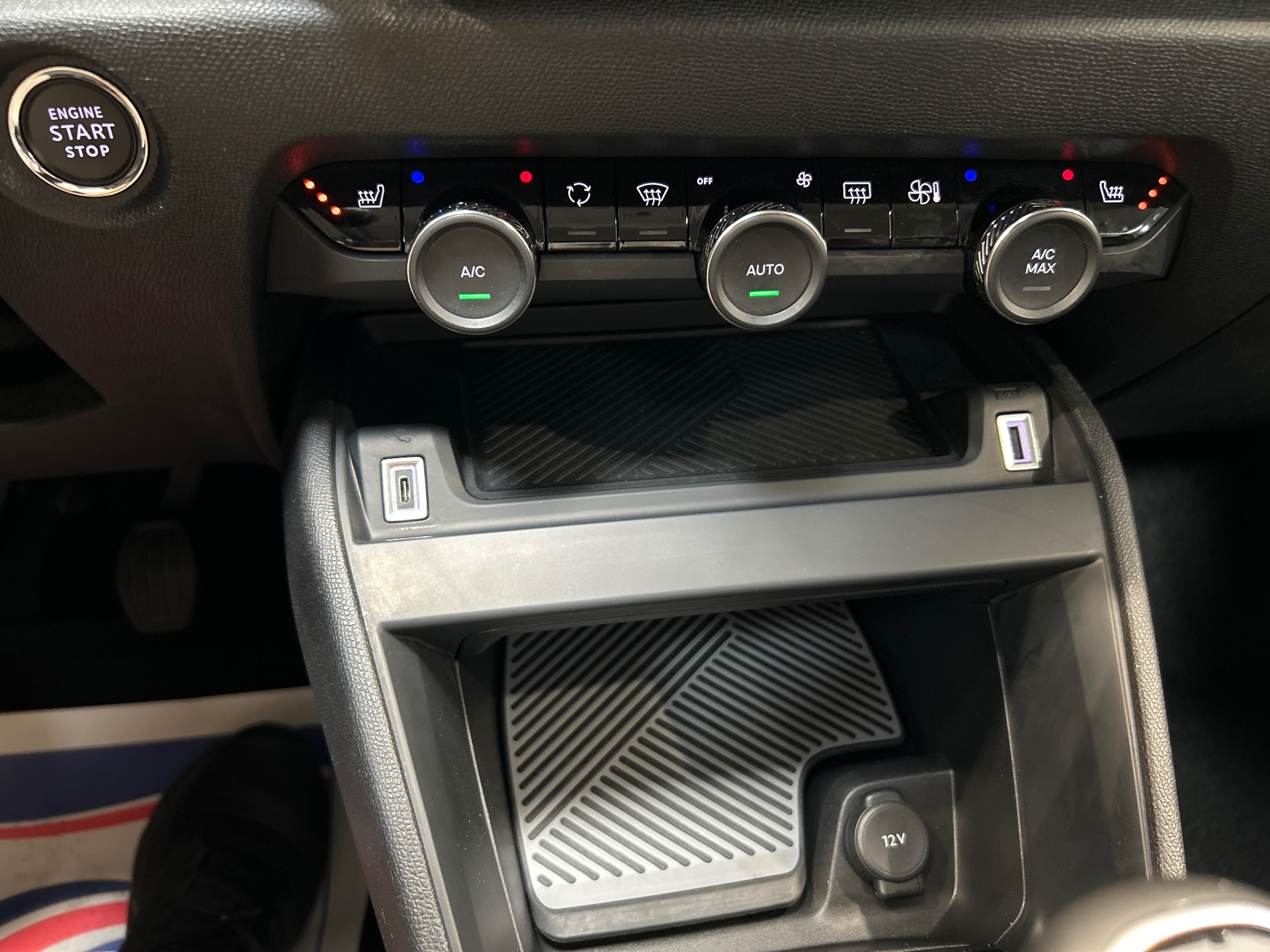 CITROEN C4 PureTech 130 BVM6 Plus