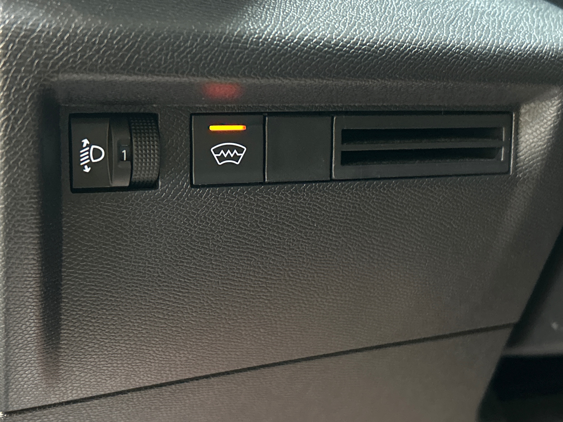 CITROEN C4 PureTech 130 BVM6 Plus
