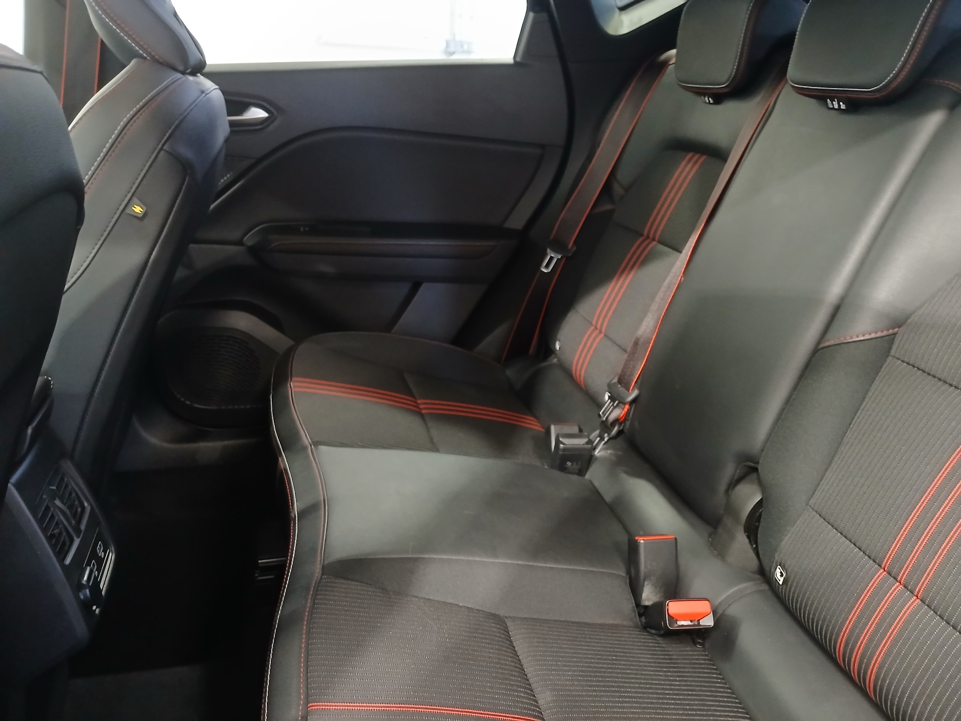 RENAULT CAPTUR R.S. line mild hybrid 160 EDC