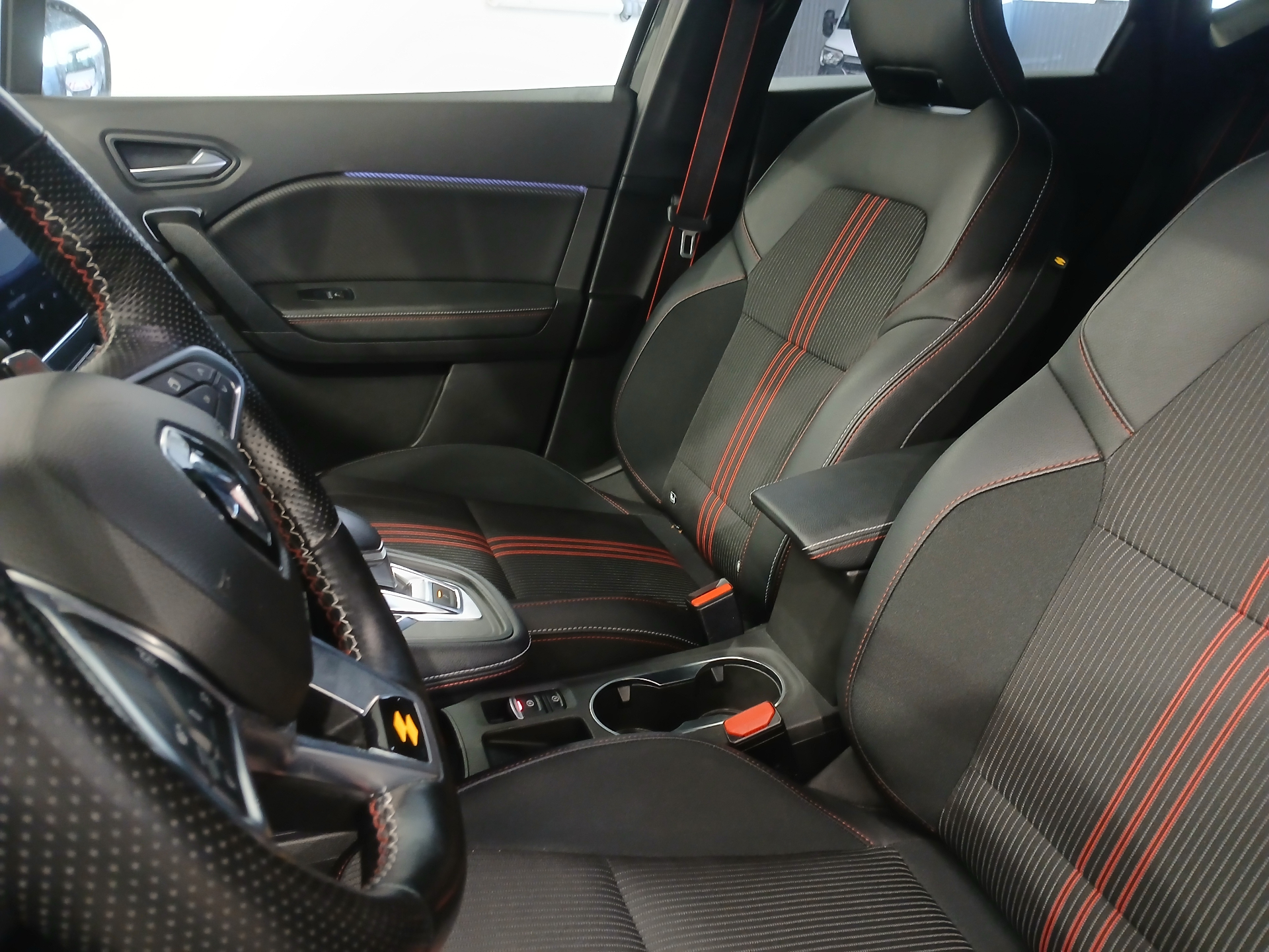RENAULT CAPTUR R.S. line mild hybrid 160 EDC