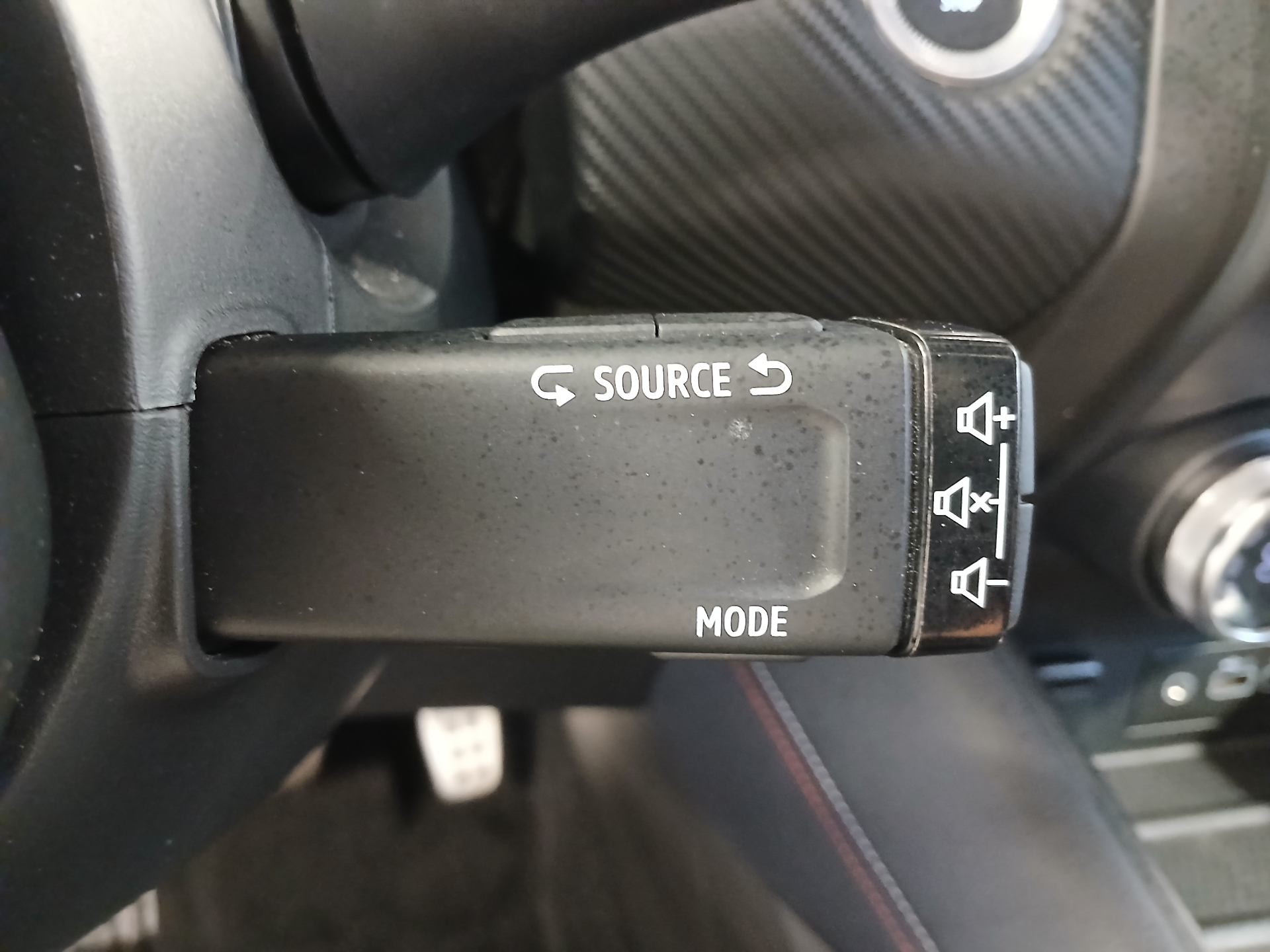 RENAULT CAPTUR R.S. line mild hybrid 160 EDC