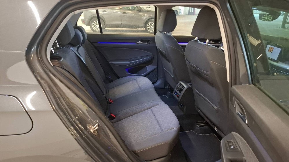 VOLKSWAGEN GOLF 1.0 eTSI OPF 110 DSG7 Life Business