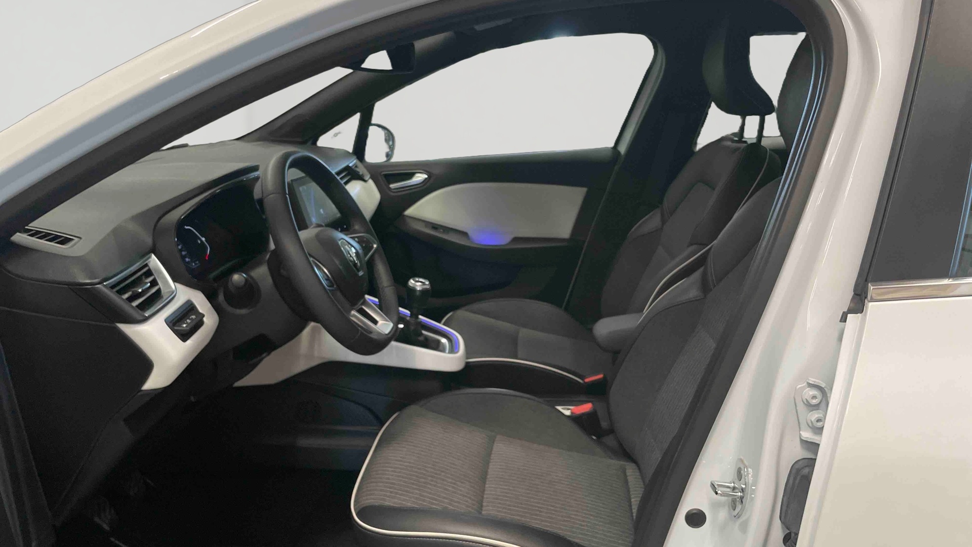 RENAULT CLIO V Intens Blue dCi 100