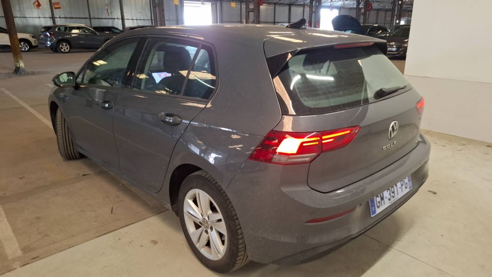 VOLKSWAGEN GOLF 1.0 eTSI OPF 110 DSG7 Life Business