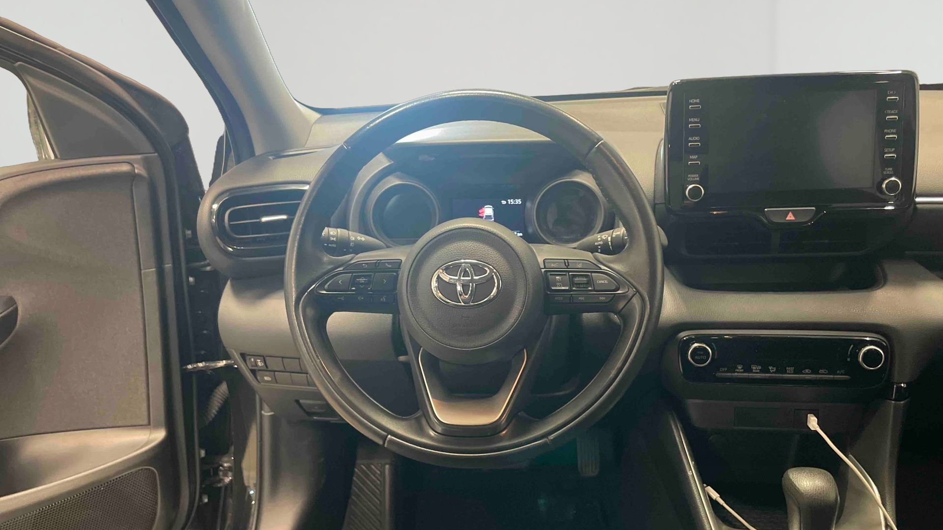 TOYOTA YARIS HYBRIDE MY22 Design