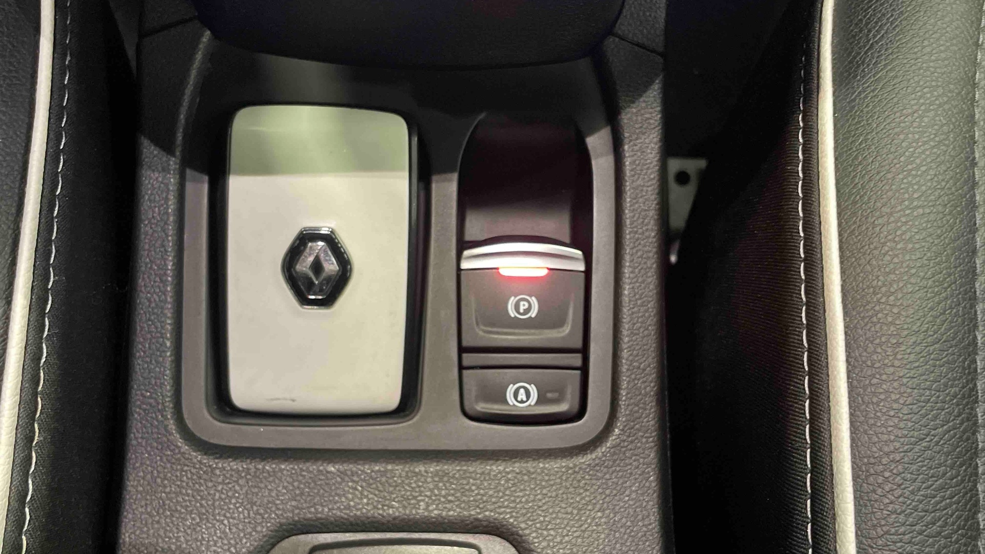 RENAULT CLIO V Intens Blue dCi 100