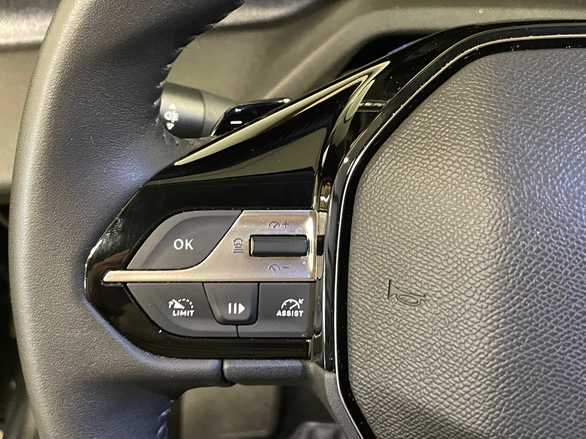 PEUGEOT 308 BlueHDi 130ch S&S EAT8 Allure