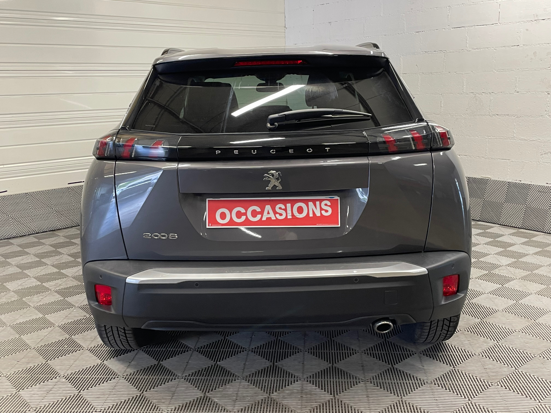 PEUGEOT 2008 BlueHDi 130 S&S EAT8 Allure