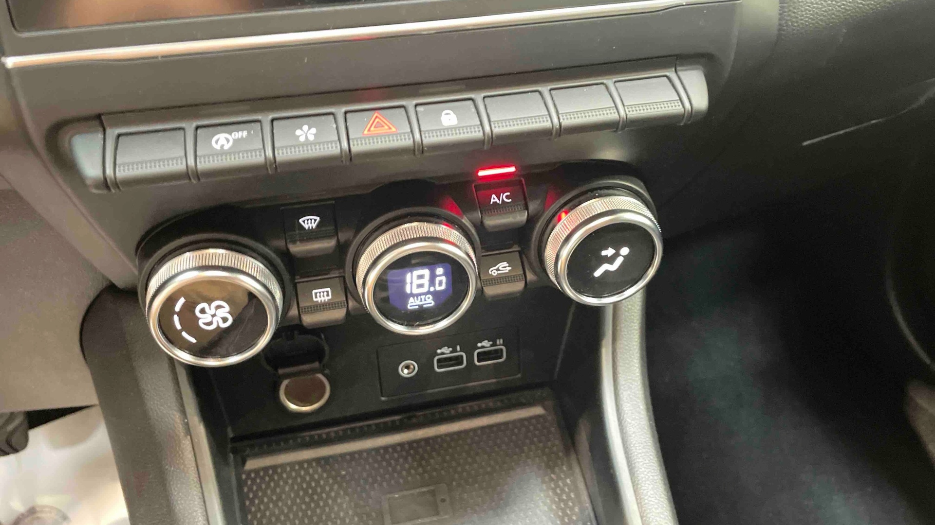 RENAULT CAPTUR TCe 90 Techno