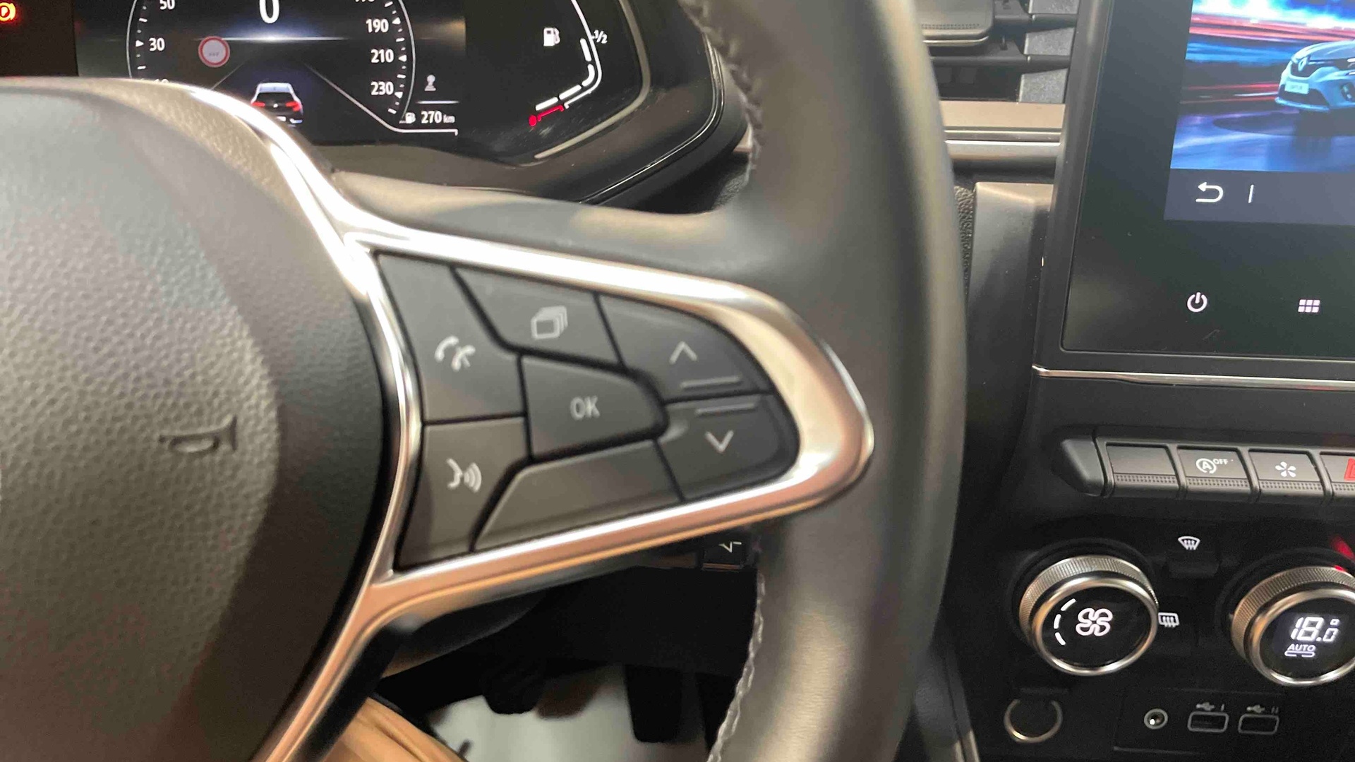 RENAULT CAPTUR TCe 90 Techno