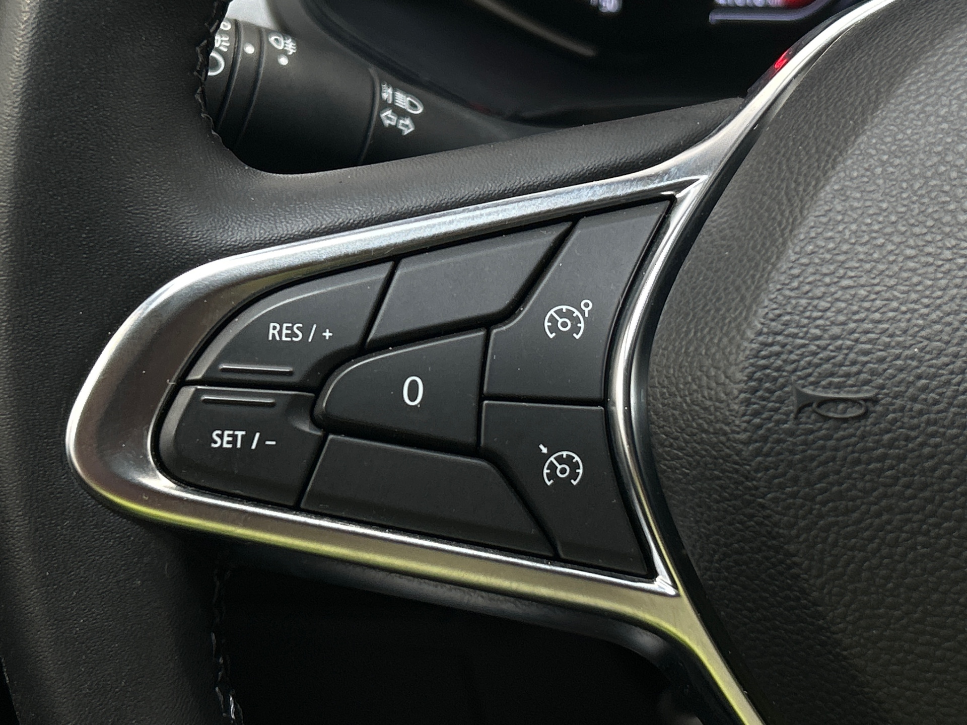 RENAULT CAPTUR techno mild hybrid 140