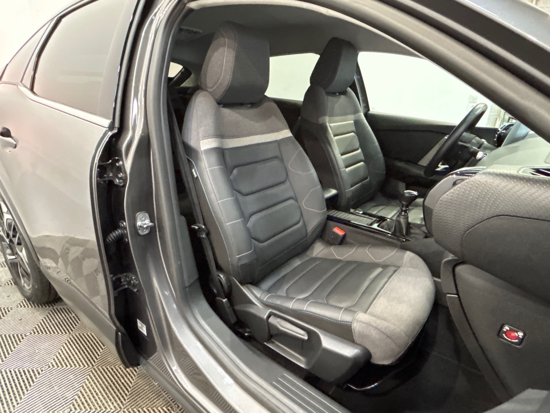 CITROEN C4 PT130 S&S BVM6 SHINE