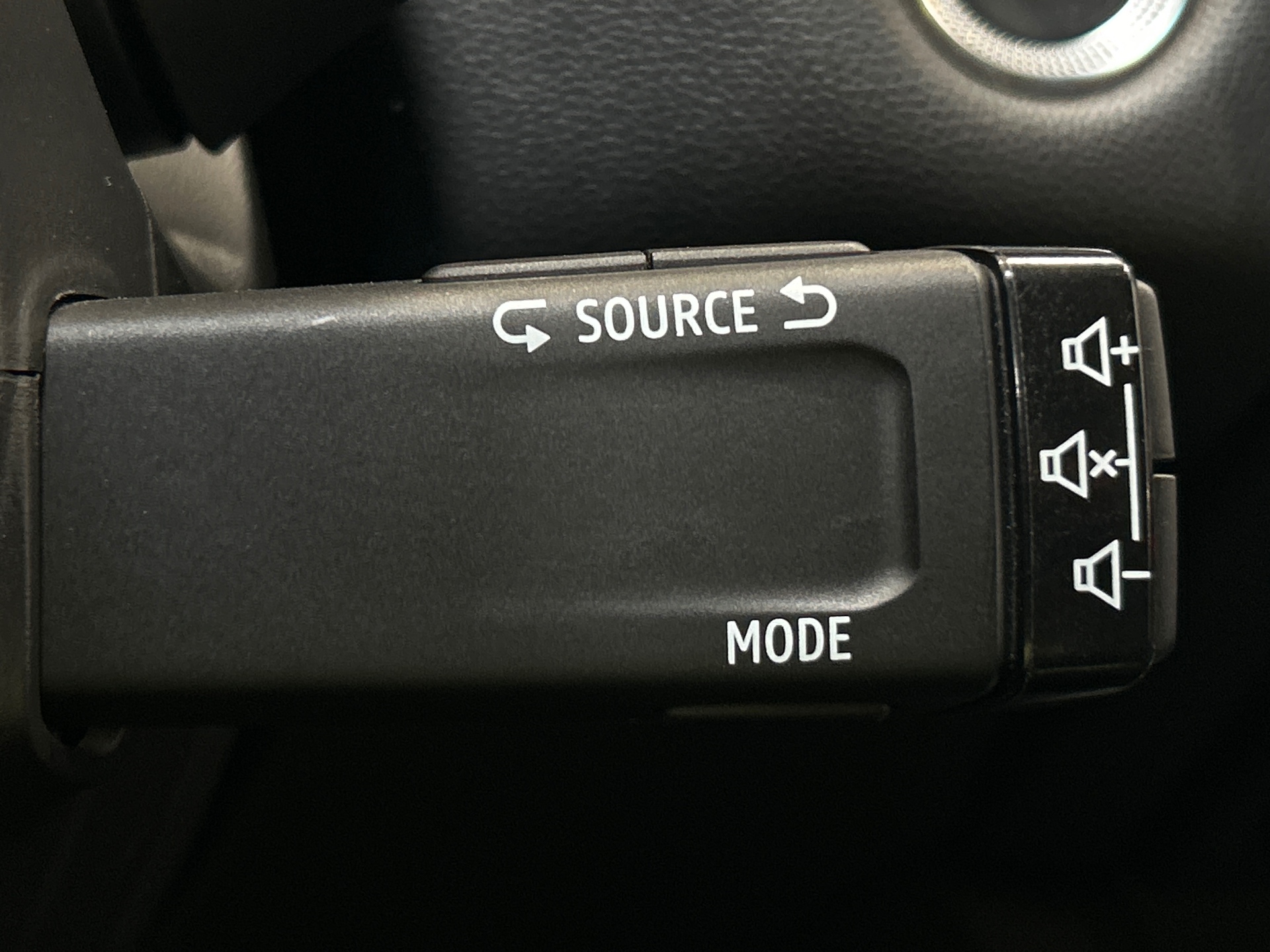 RENAULT CAPTUR techno mild hybrid 140
