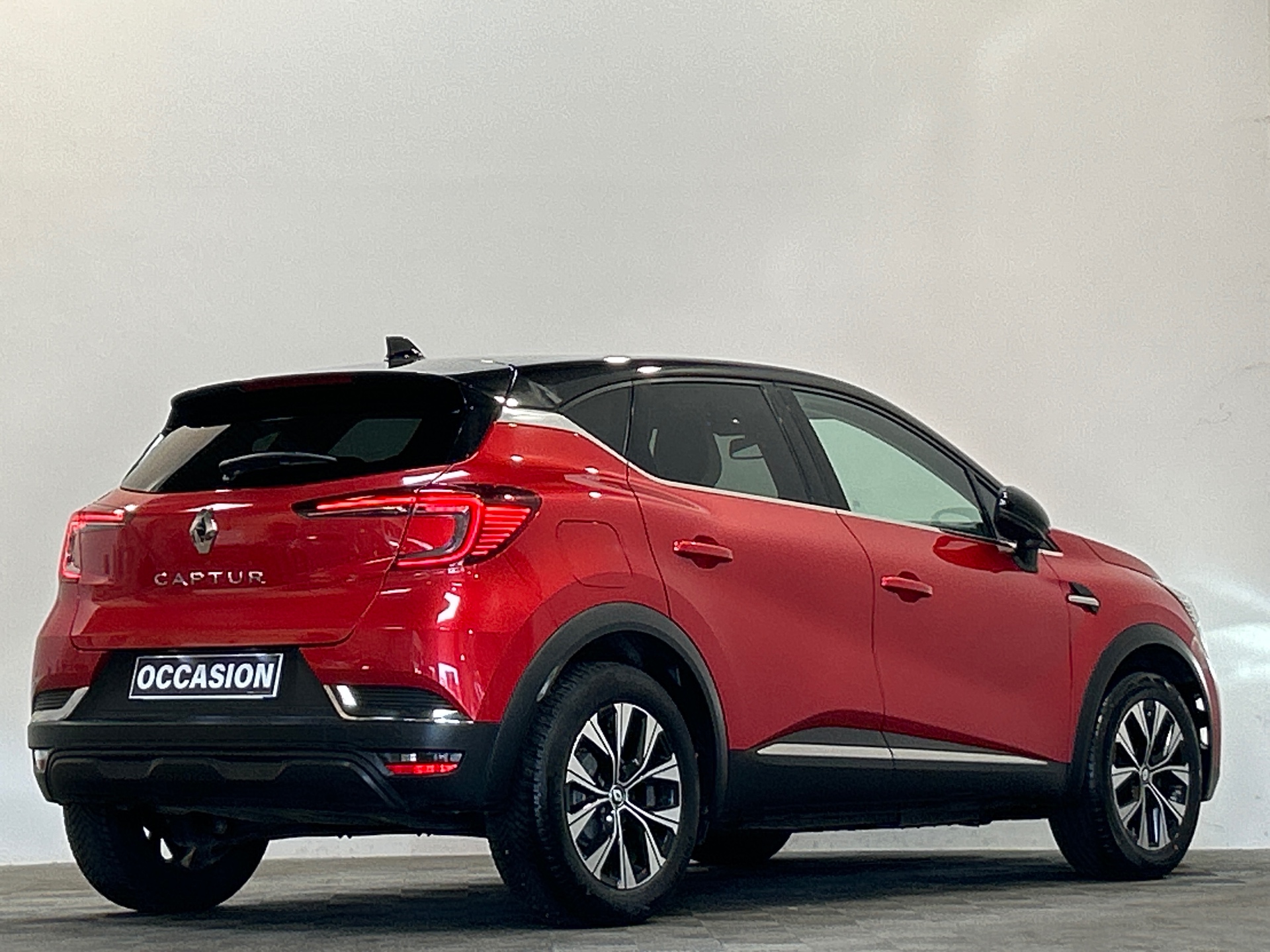 RENAULT CAPTUR techno mild hybrid 140