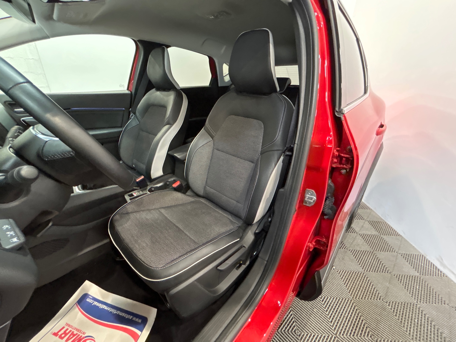 RENAULT CAPTUR techno mild hybrid 140
