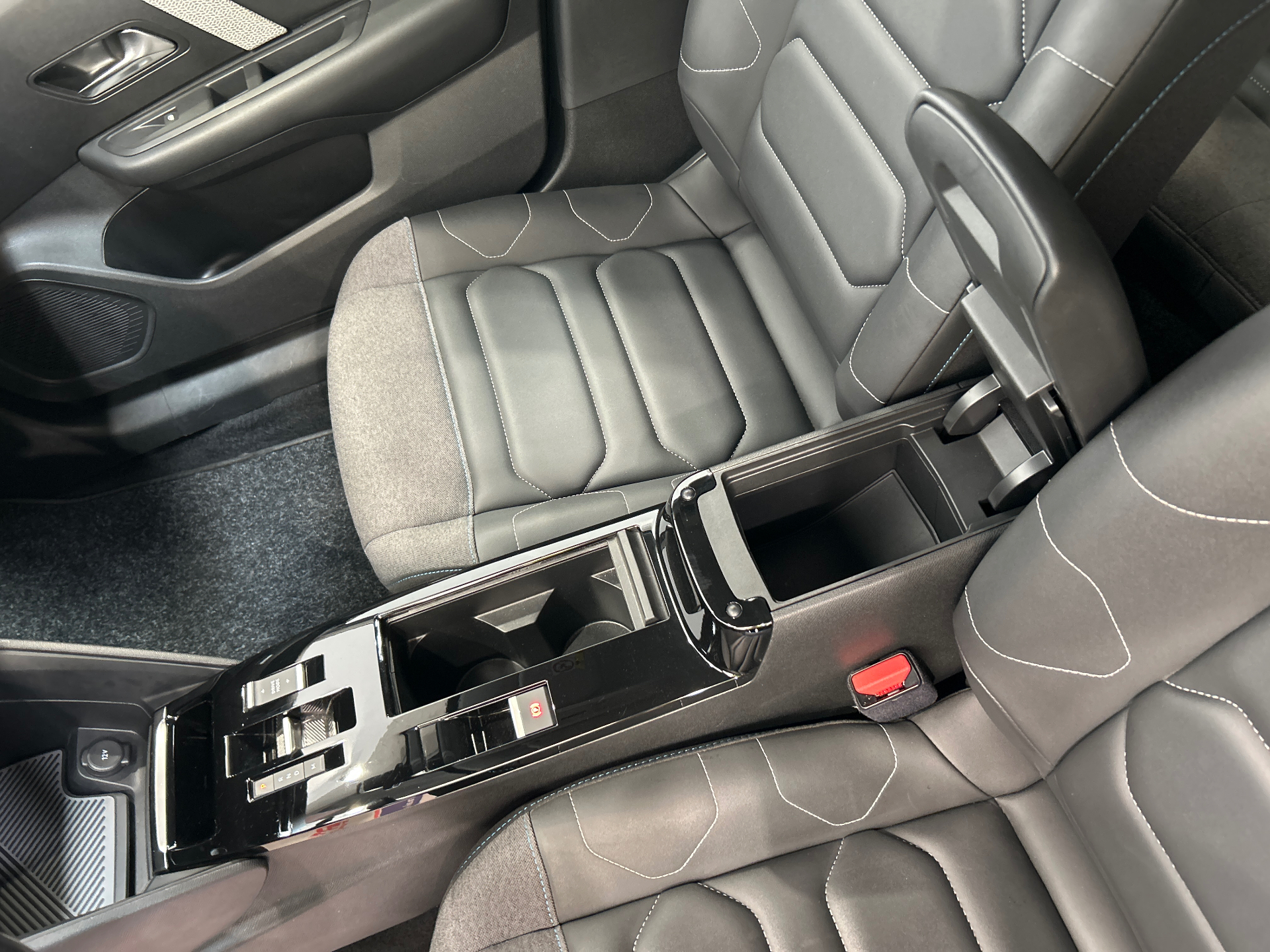 CITROEN C4 SHINE PT130 S&S EAT8