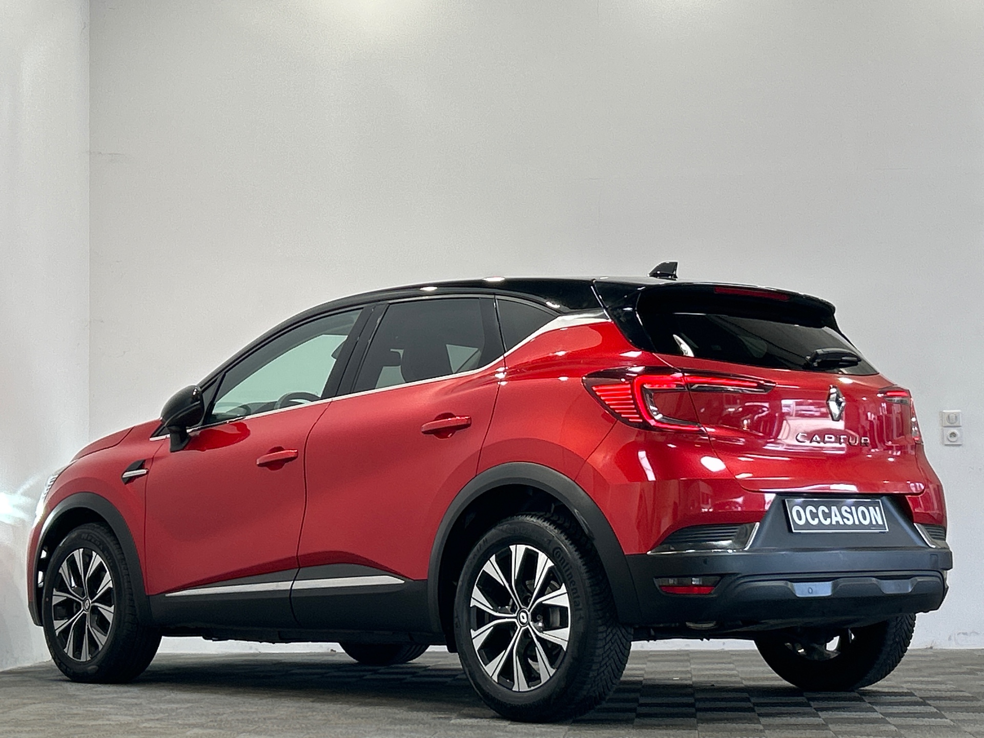RENAULT CAPTUR techno mild hybrid 140