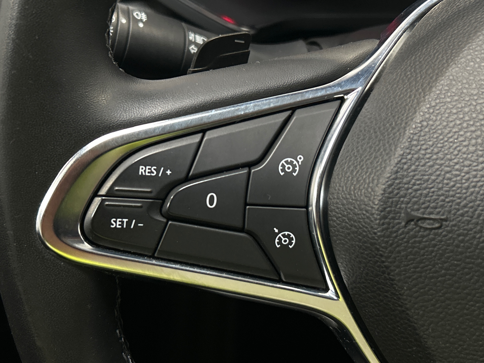 RENAULT CAPTUR TCe 140 EDC - 21 Intens