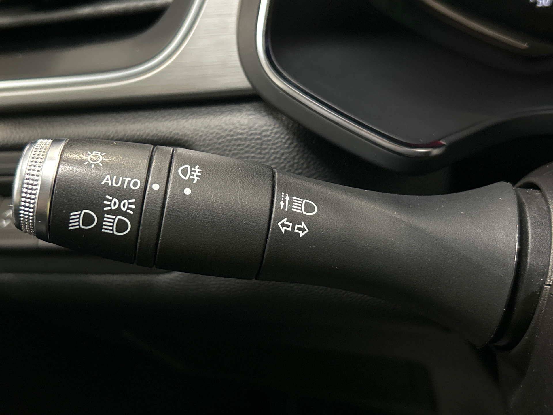 RENAULT CAPTUR TCe 140 EDC - 21 Intens