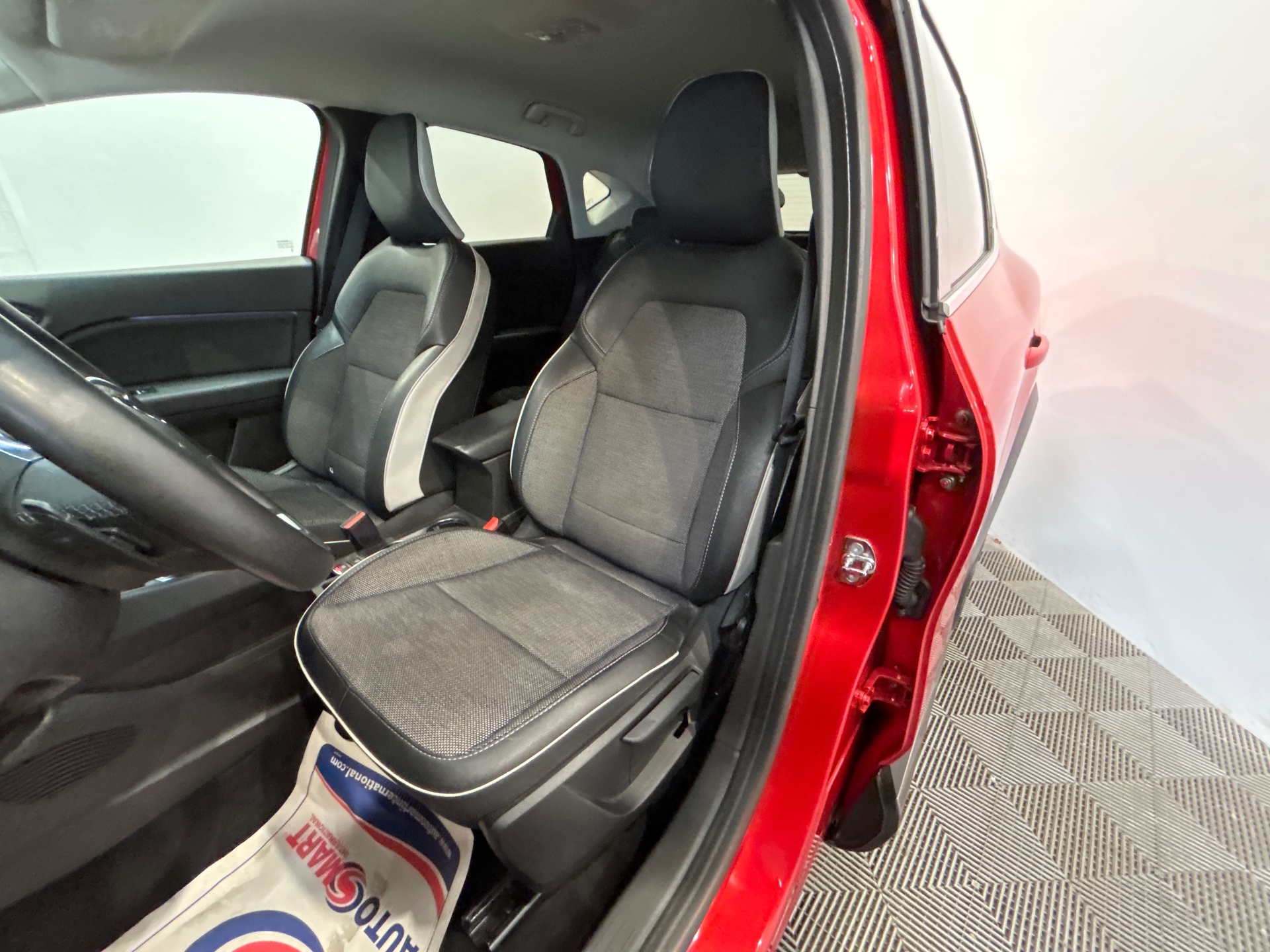 RENAULT CAPTUR TCe 140 EDC - 21 Intens