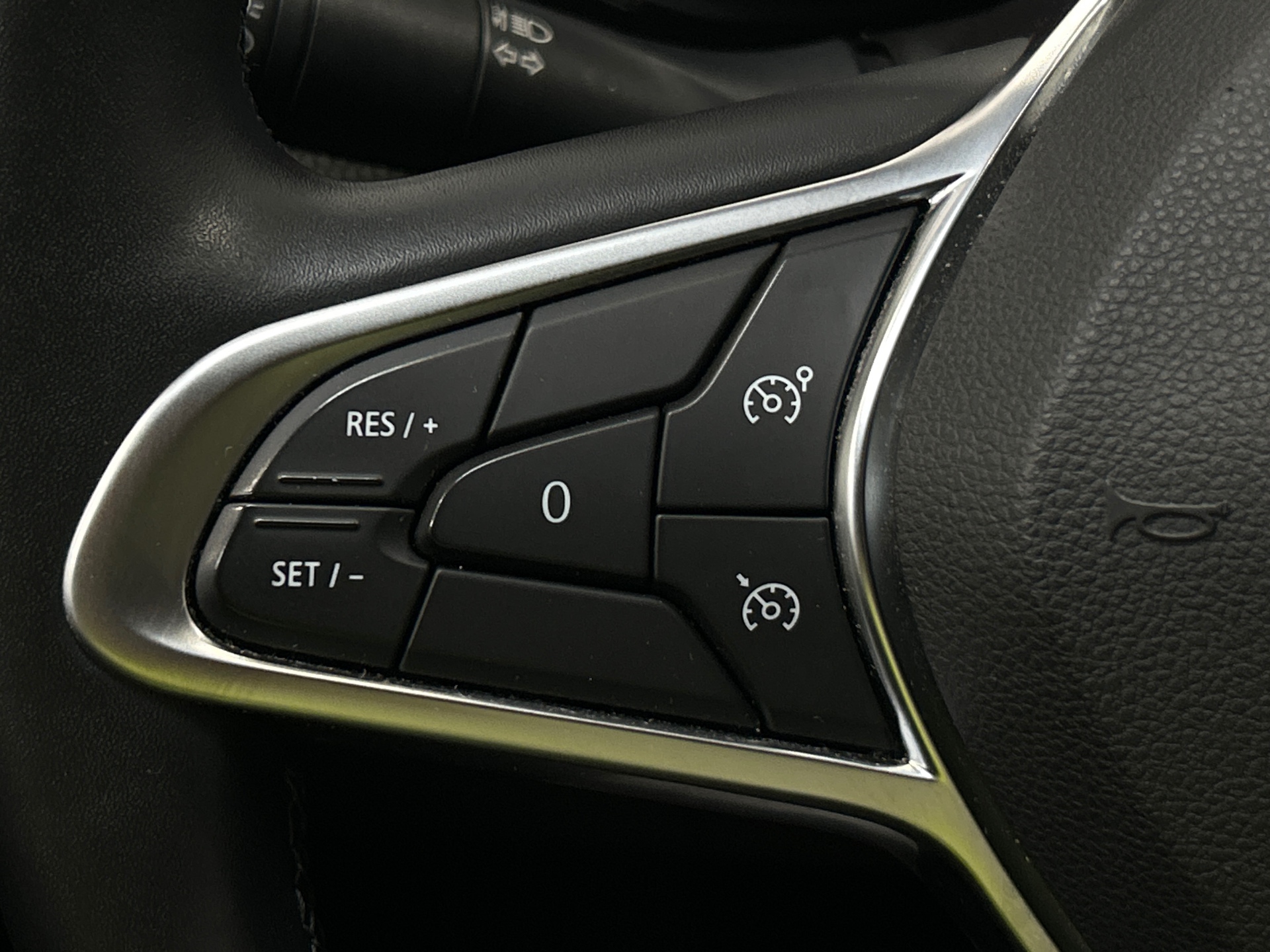 RENAULT ARKANA E-Tech hybride 145 - 22 Techno
