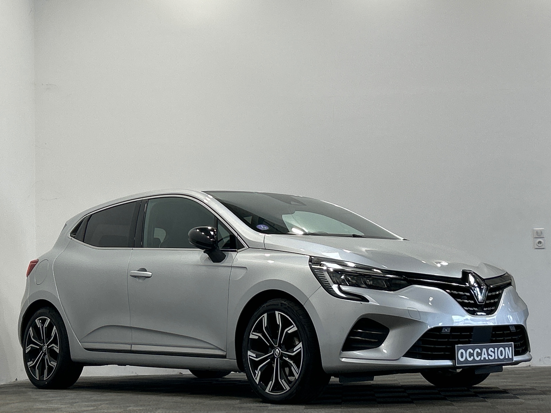 RENAULT CLIO V E-Tech full hybrid 145 Techno