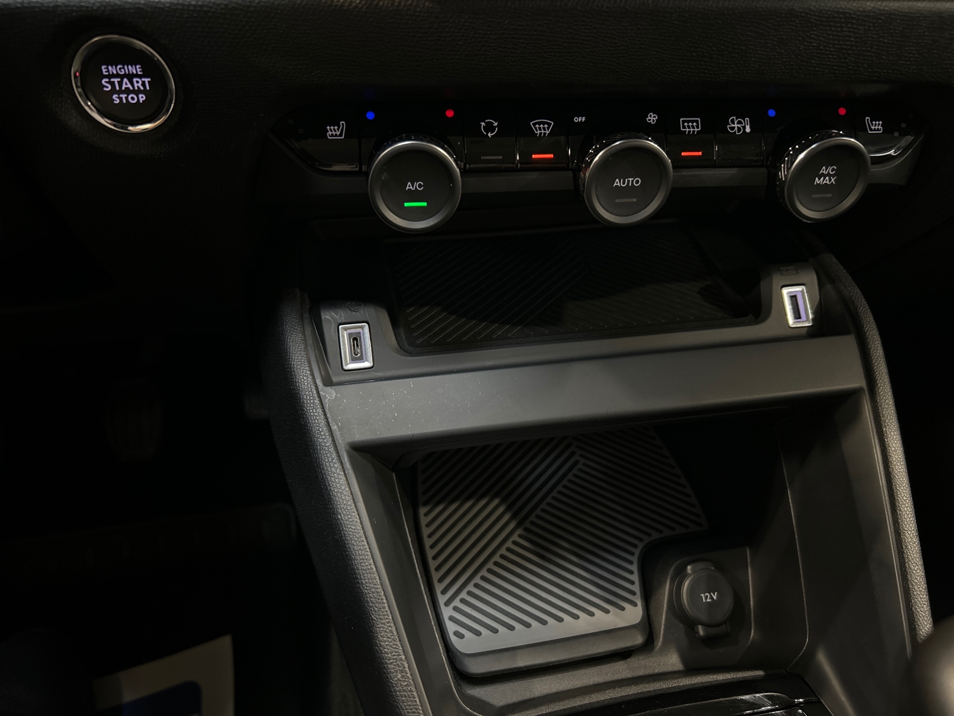 CITROEN C4 PureTech 130 BVM6 Plus