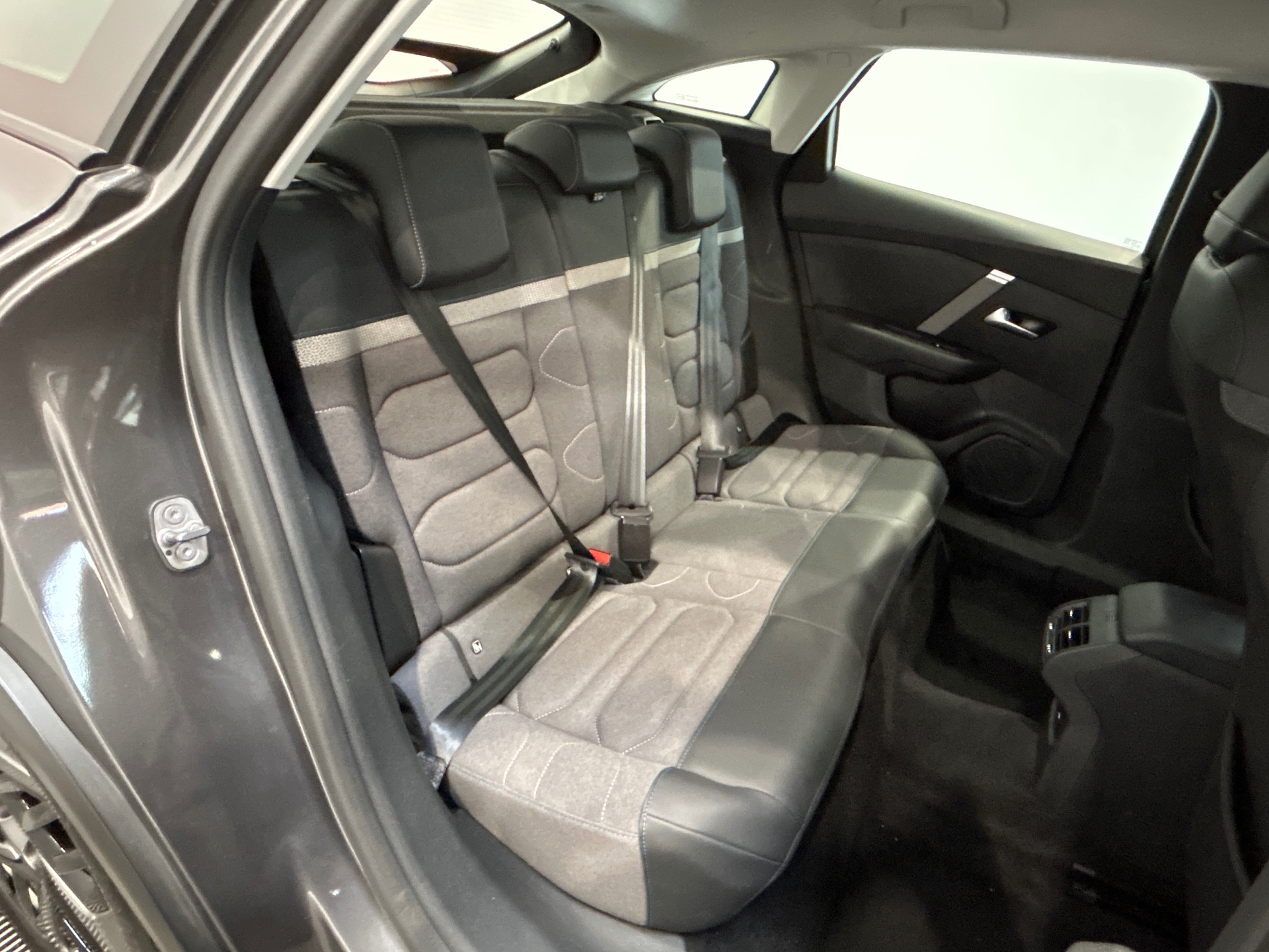CITROEN C4 PureTech 130 BVM6 Plus