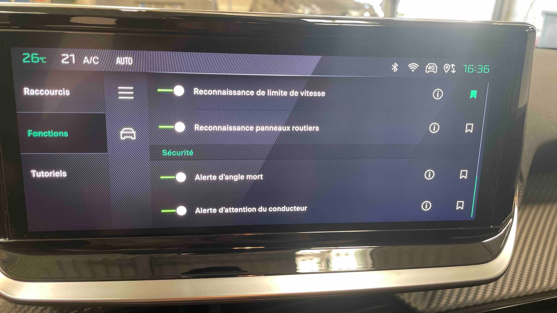 PEUGEOT 208 PureTech 100 S&S BVM6 Allure - 5P