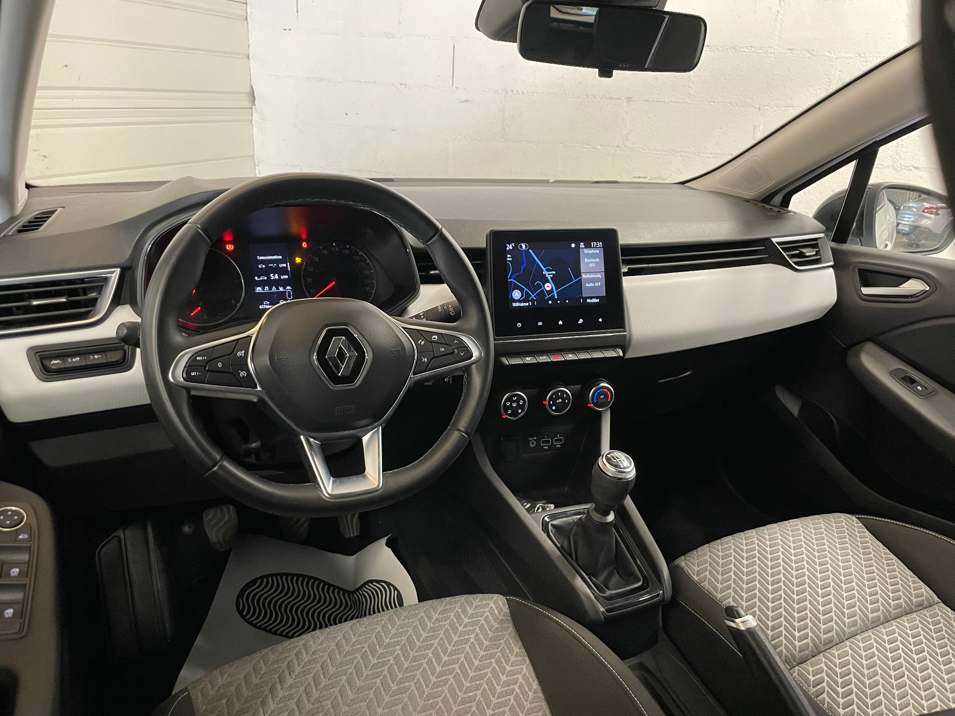 RENAULT CLIO V Blue dCi 100 Evolution