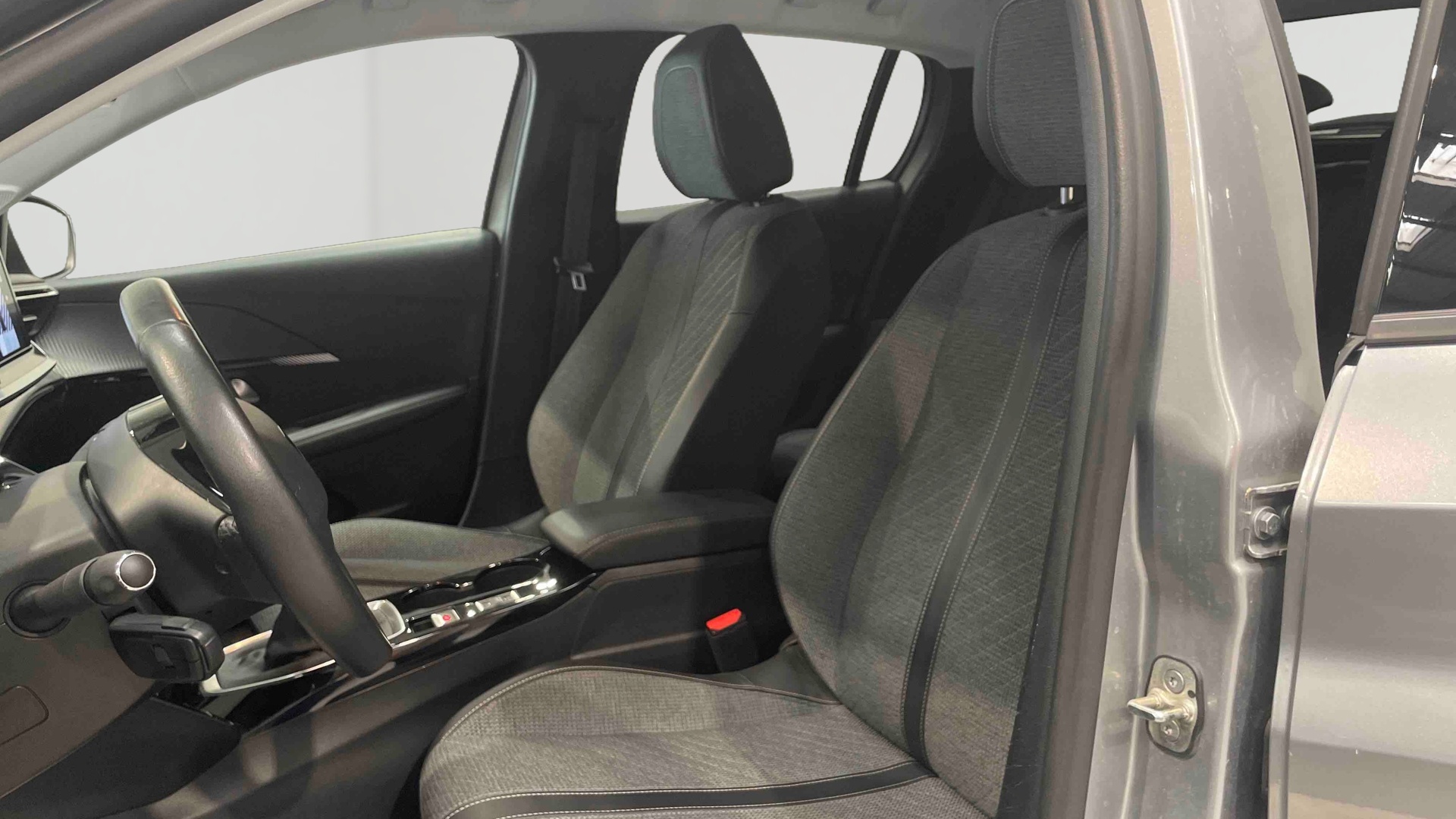 PEUGEOT 208 PureTech 100 S&S BVM6 Allure - 5P